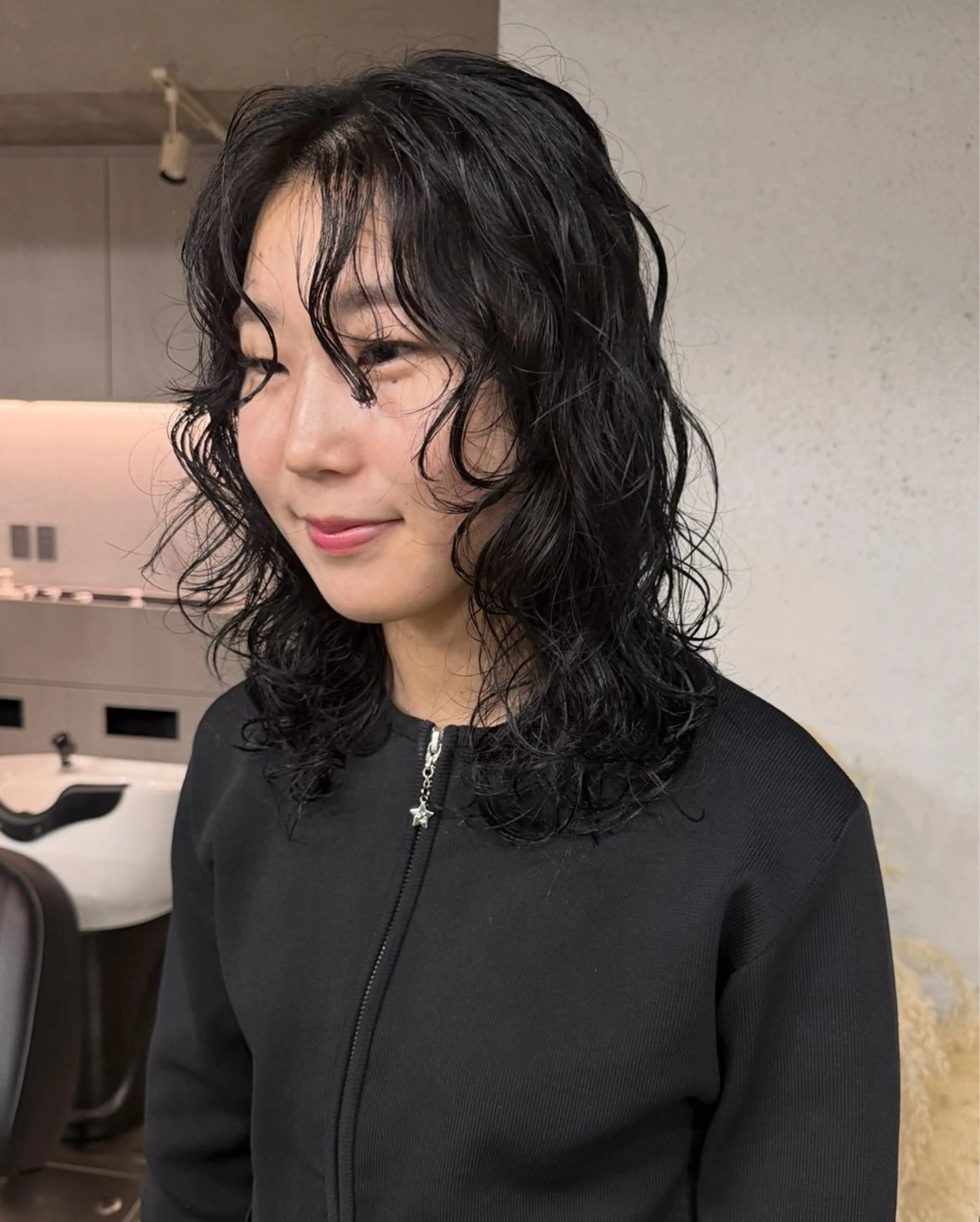 ミディアム カラー パーマ カット 表参道🌿赤み消し カラー/チナツのヘアスタイル