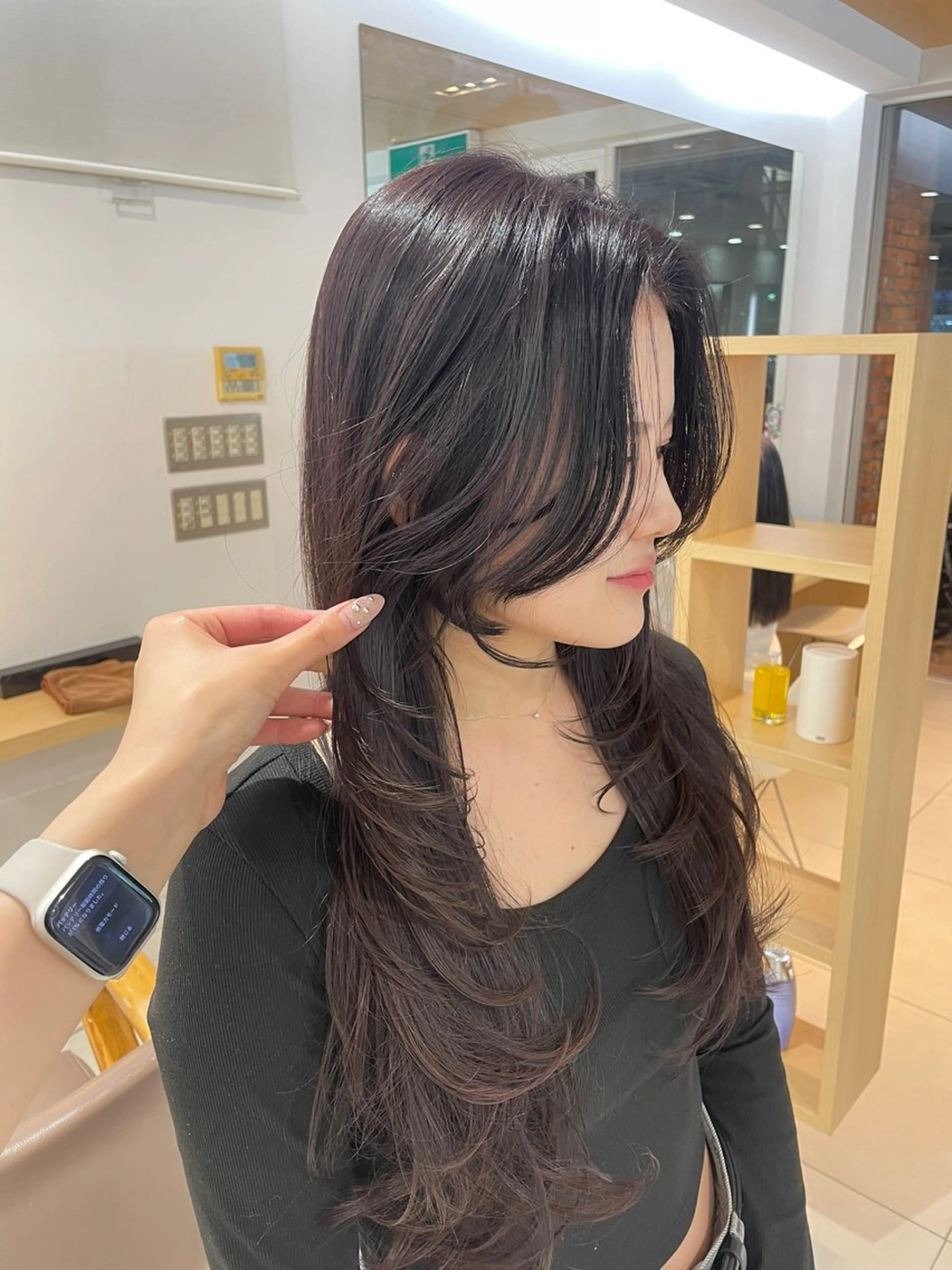 ロング 顔まわりレイヤー 姫カット 韓国風ヘア レイヤーカット ロング 🧸SAKI🎀 韓国レイヤーのヘアスタイル