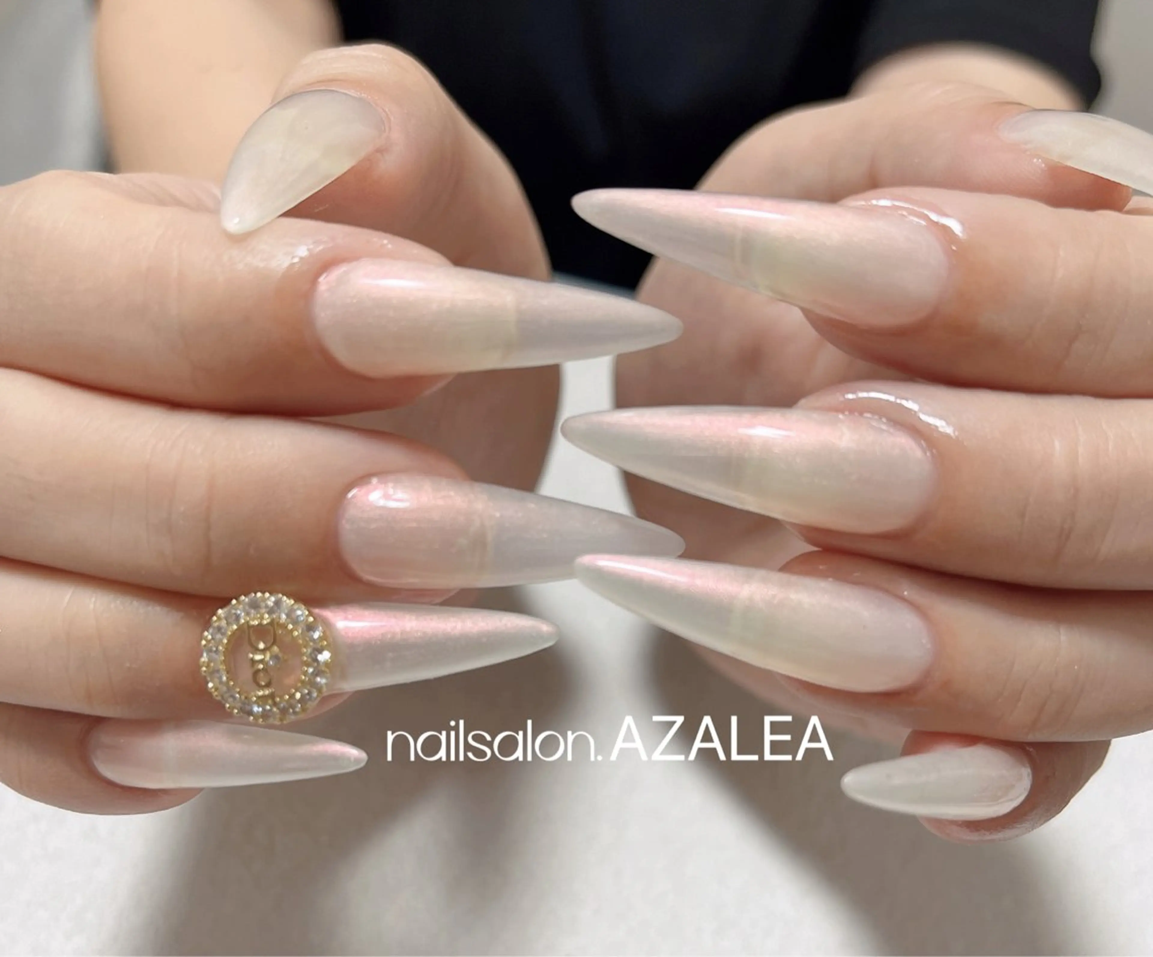 ネイル ハンドネイル R inのネイルデザイン