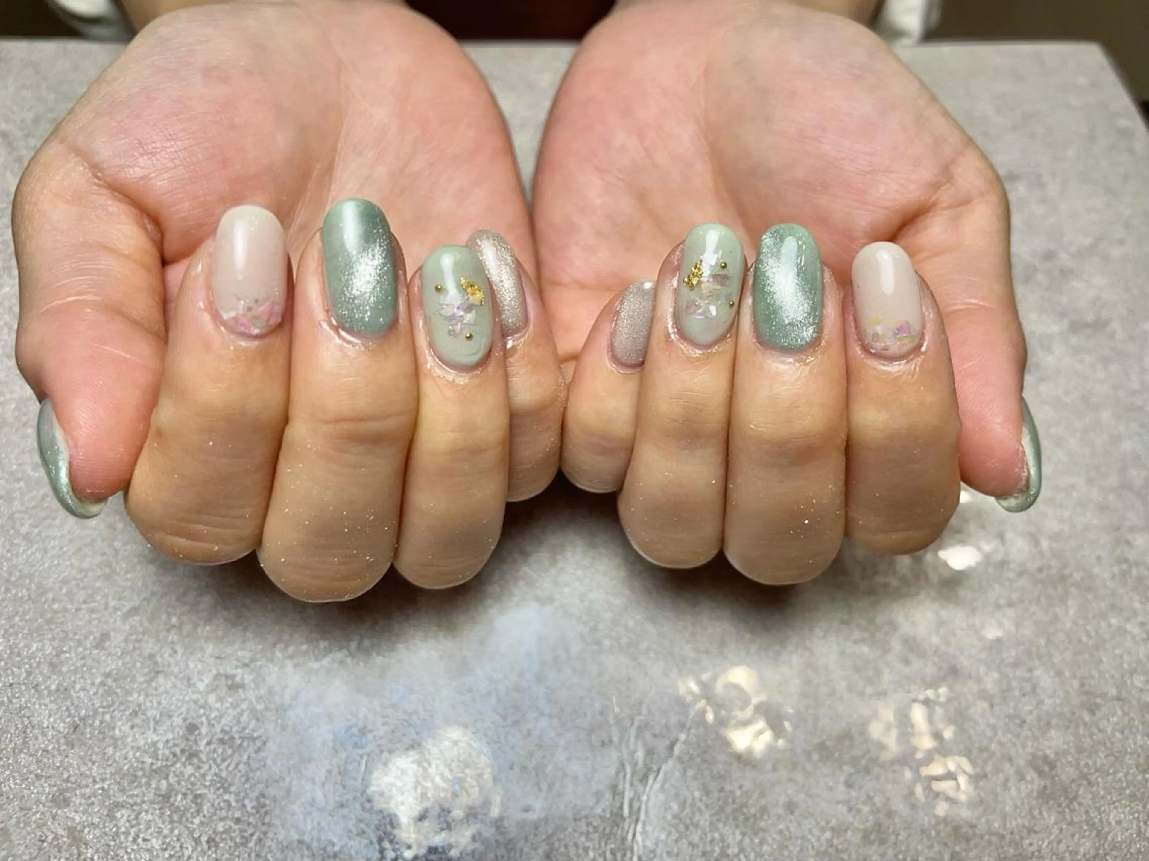 ネイル ジェルネイル グリーン ラメ(グリッター) マグネットネイル パラジェル BLANC.nail yuuのネイルデザイン