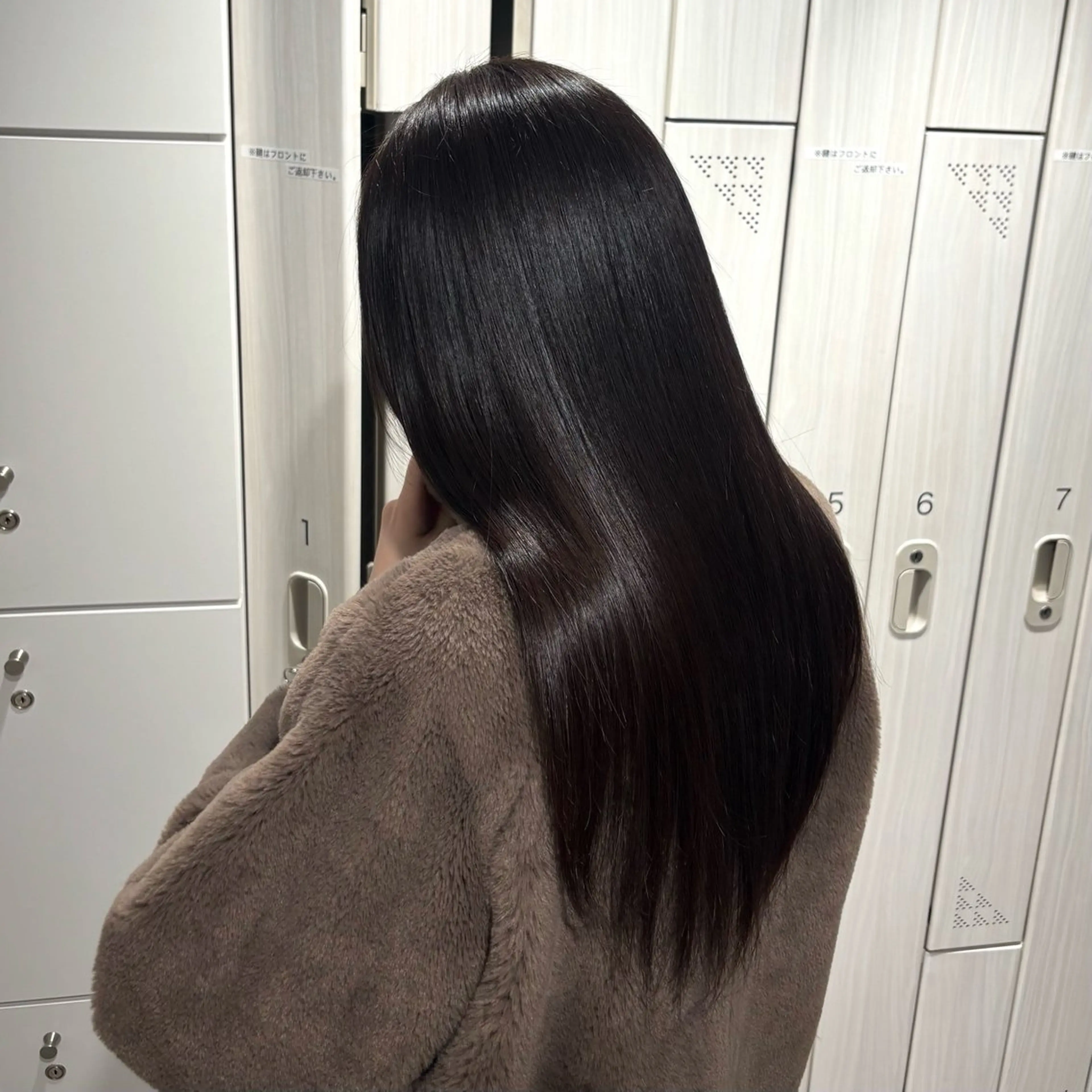 ロング カラー 田名部 愛乙のヘアスタイル