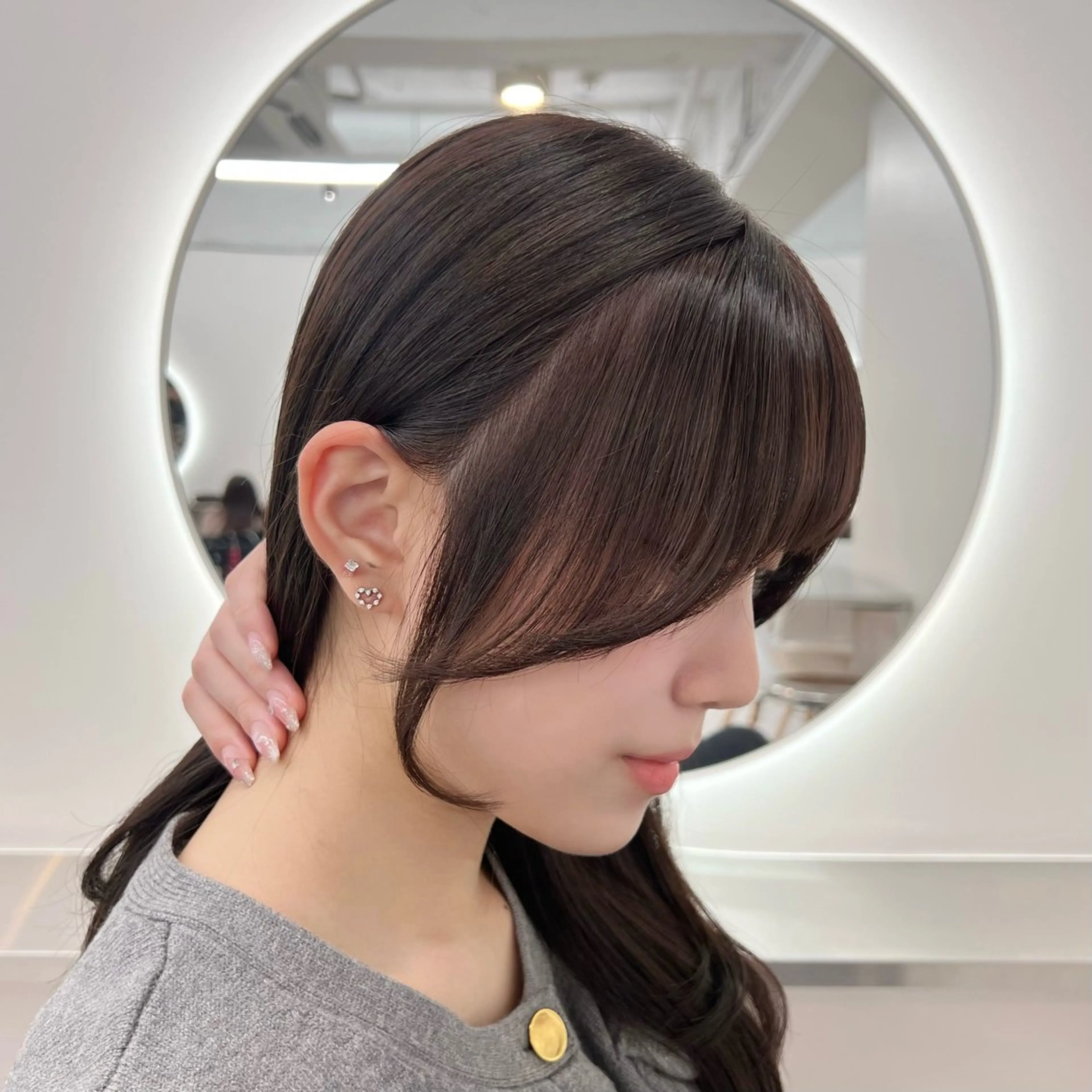 ロング 小顔カット カット ヘアカラー トリートメント ヘアセット 韓国ヘア/透明感 カラー🤍yukaのヘアスタイル