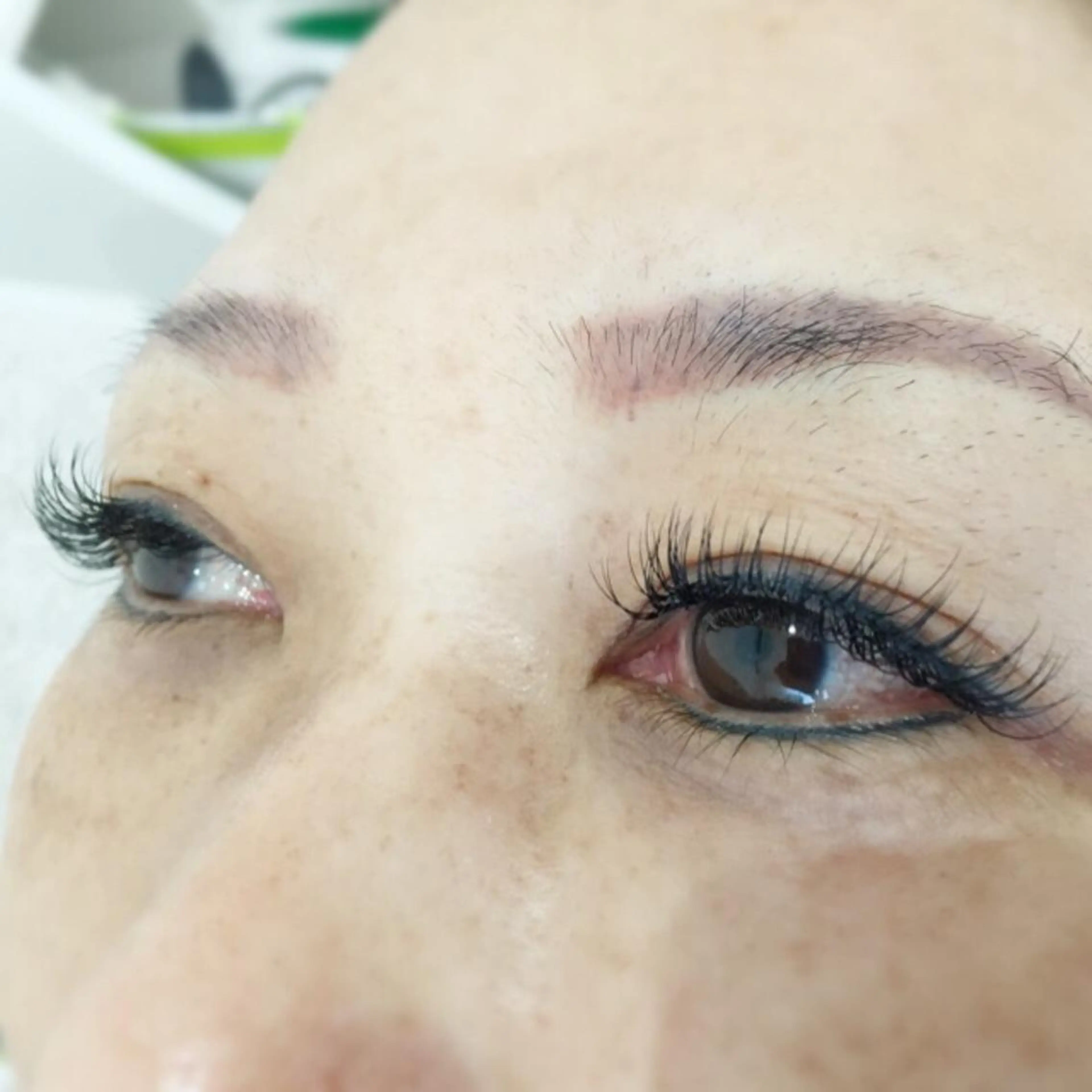 マツエク・マツパ Salon de Galcon 2階(サロンド・ギャルソン)所属・KU TA  \(◡̈)/の眉毛・アイブロウイメージ