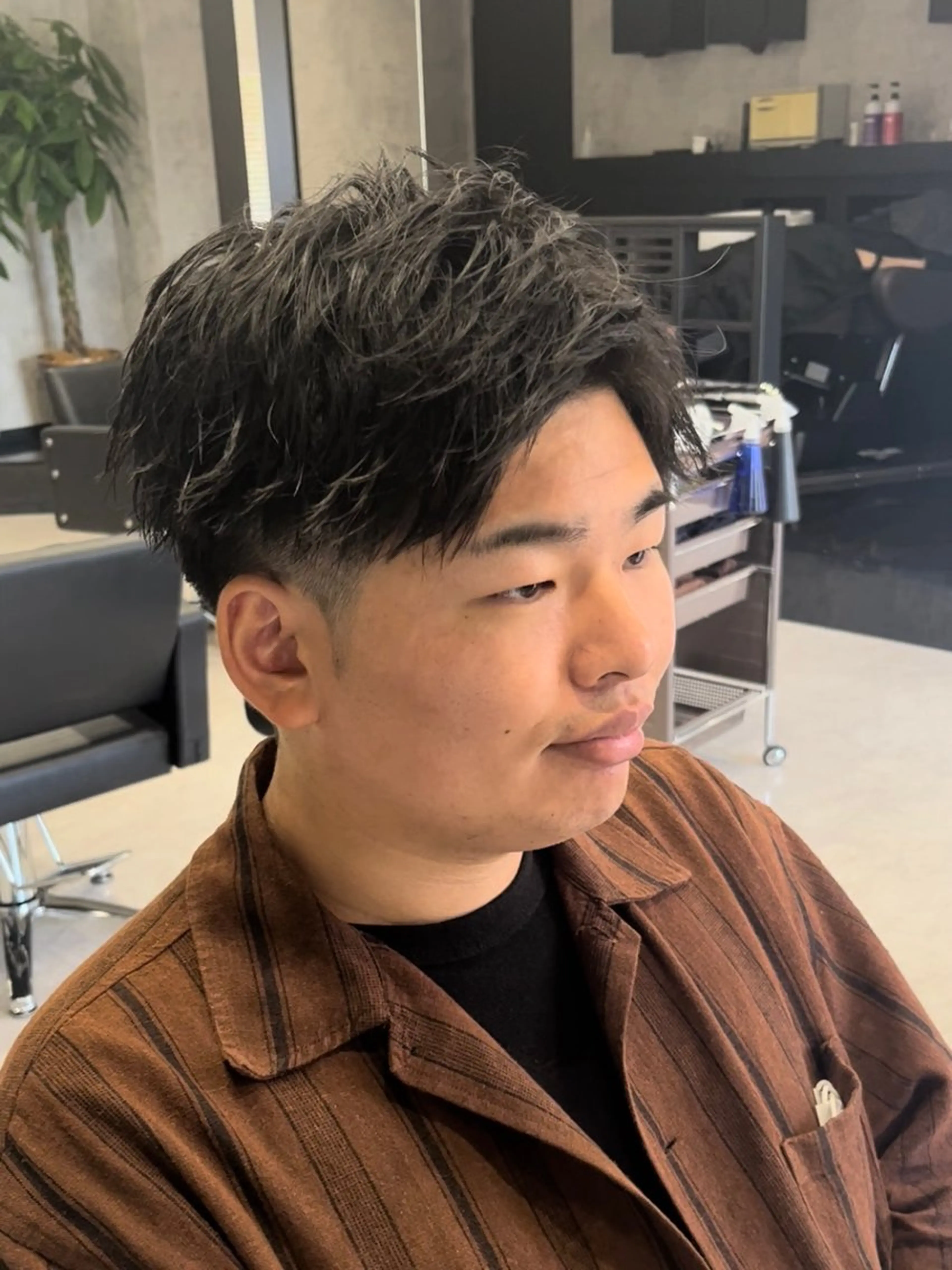 ショート メンズ アップバング カット トリートメント 【店長】メンズ職人 短髪　ハイトーン🔥のヘアスタイル