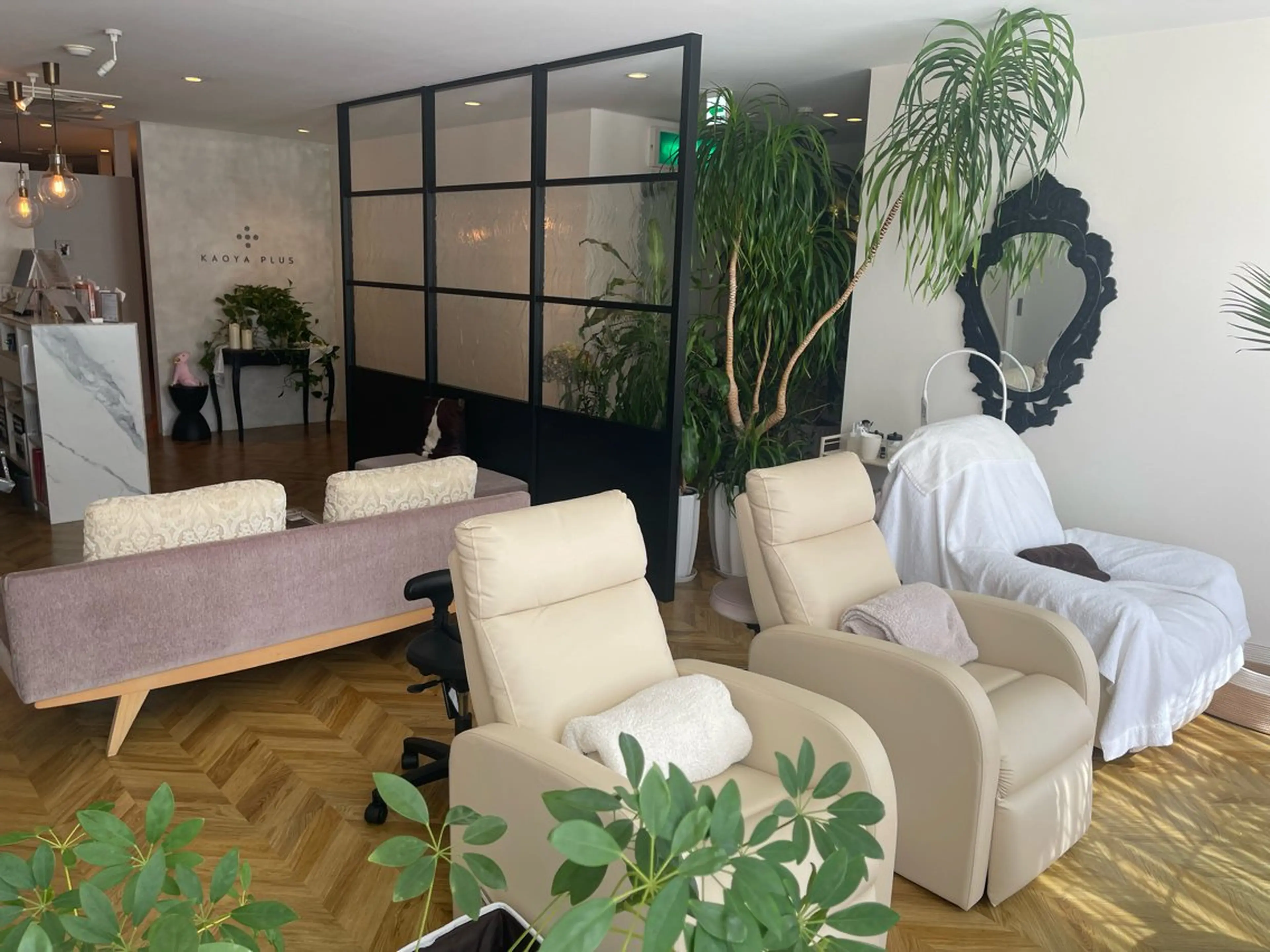 KAOYAPLUS カオヤプラスのマツエク・マツパデザイン