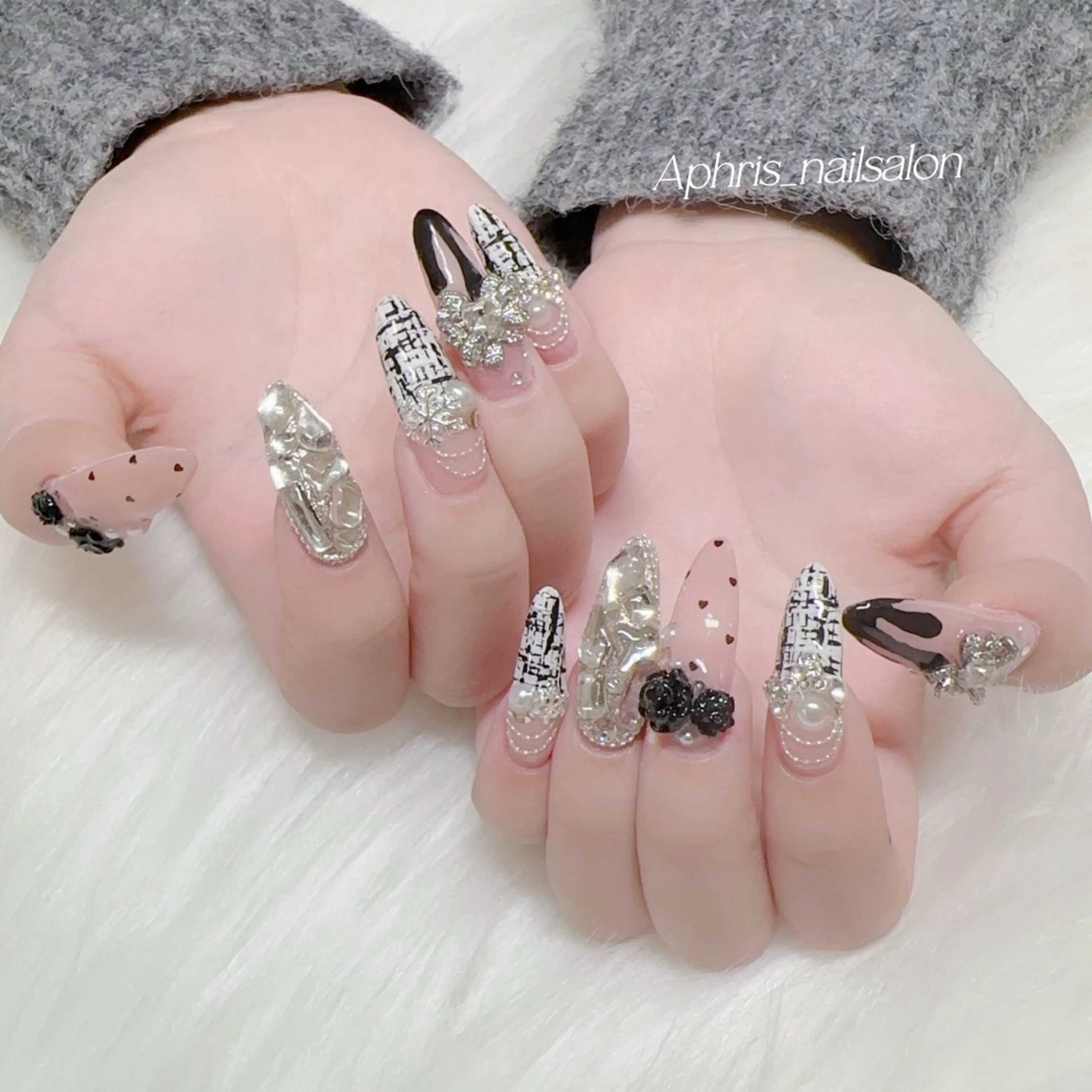 ネイル nail saron Aphrisのネイルデザイン