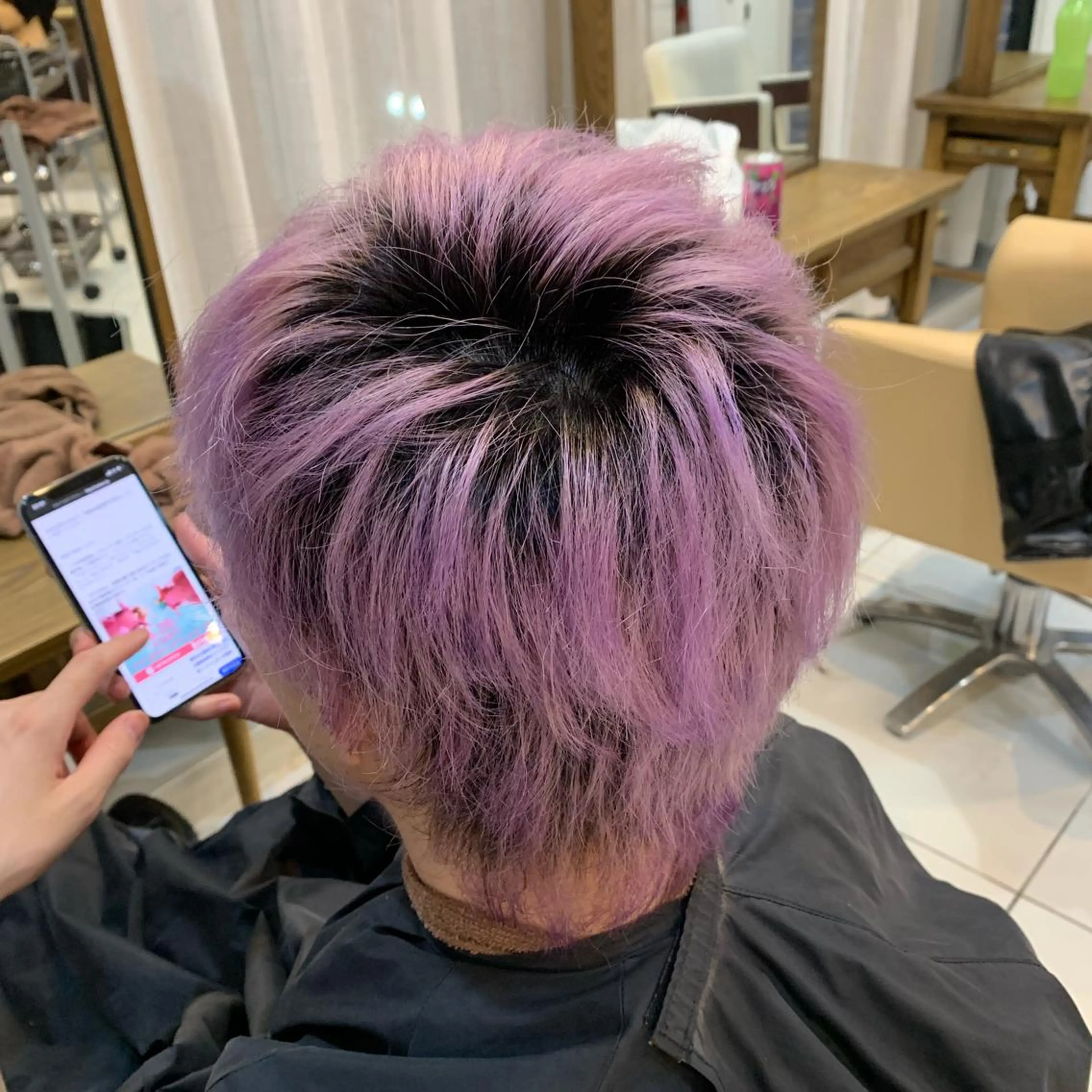 カラー ブリーチ ピンクカラー 天野 利咲のヘアスタイル