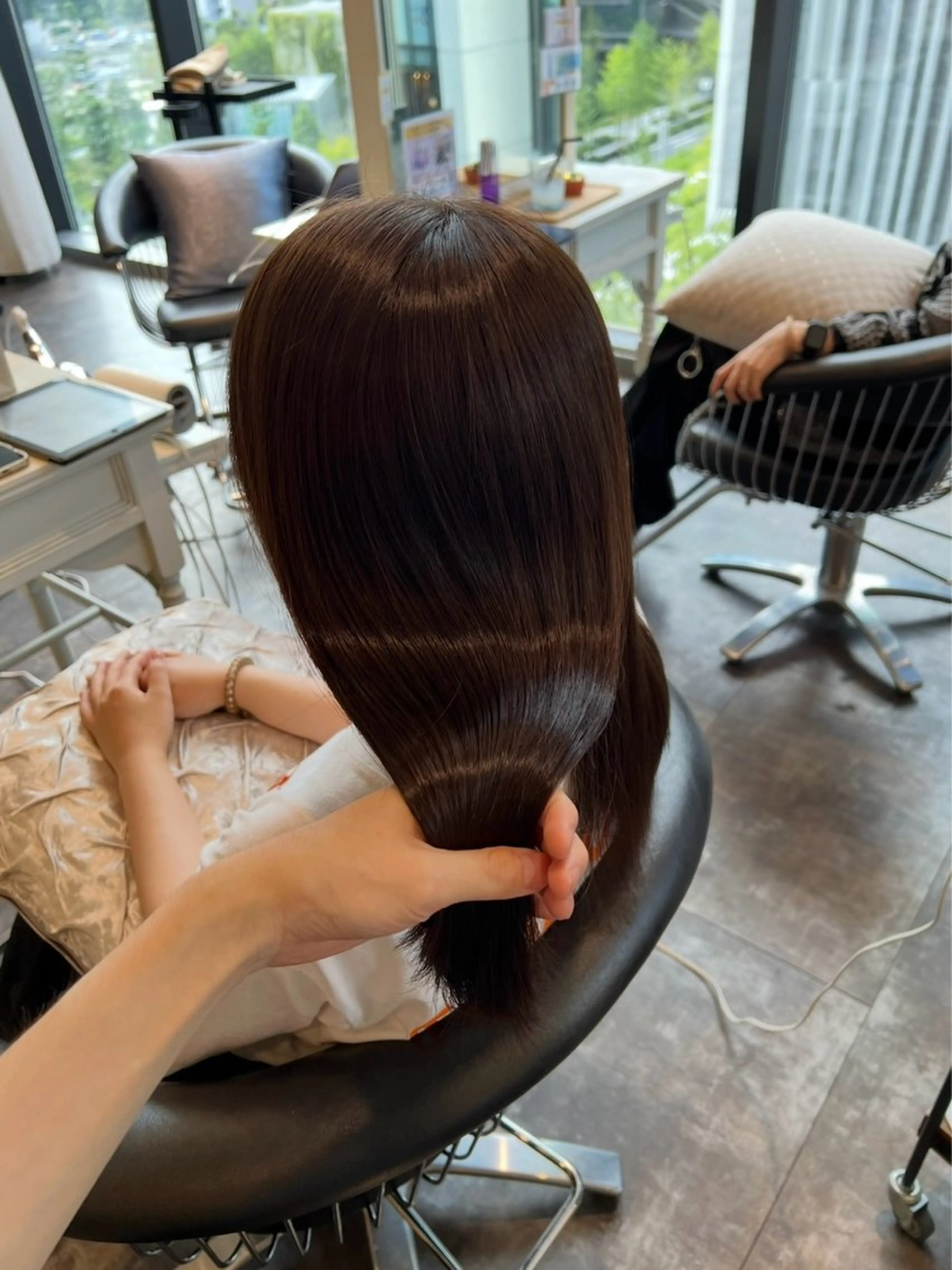 ロング カット トリートメント 北浜 カットモデル募集のヘアスタイル