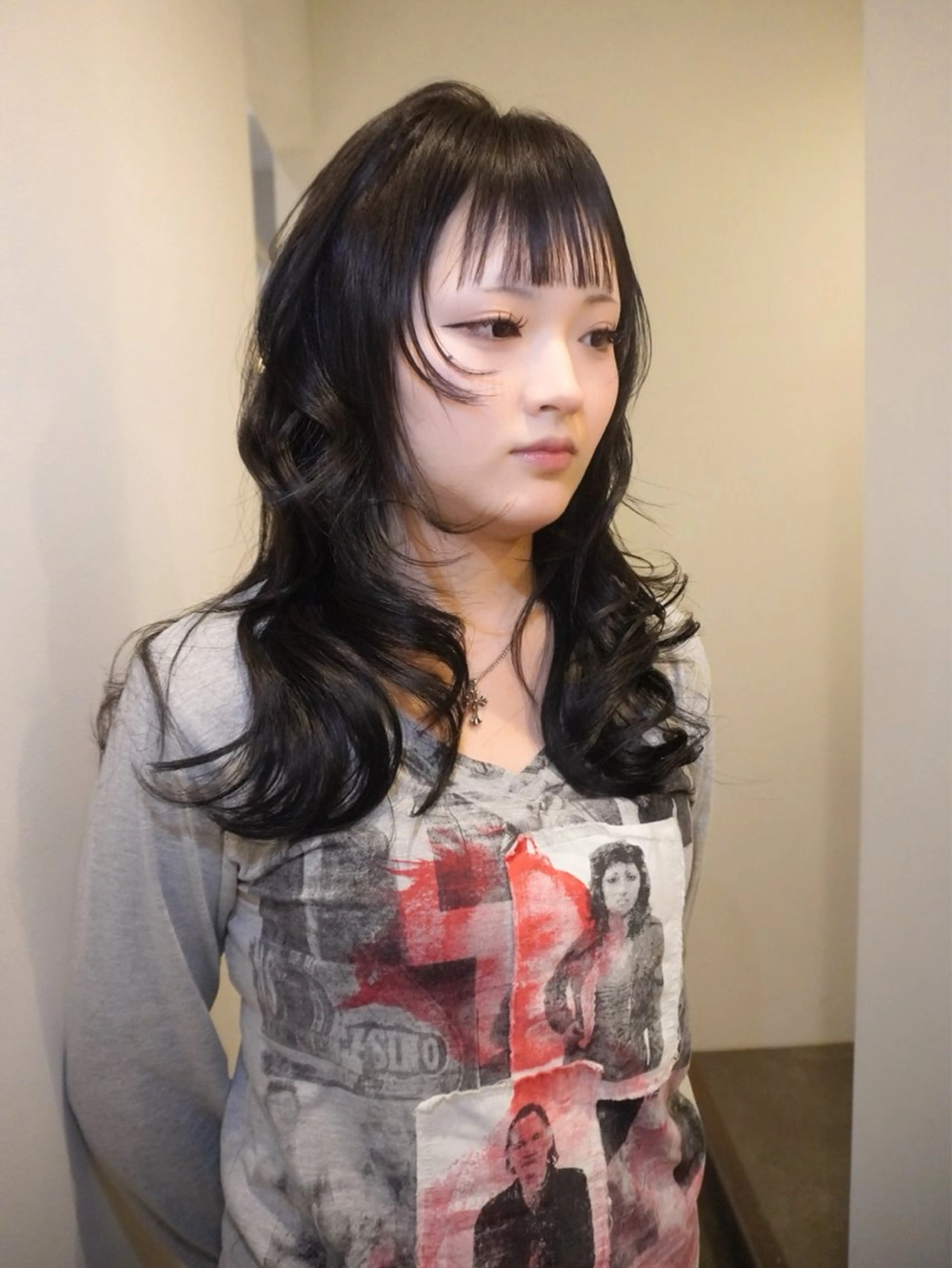 セミロング 愛瑠奈 erunaのヘアスタイル