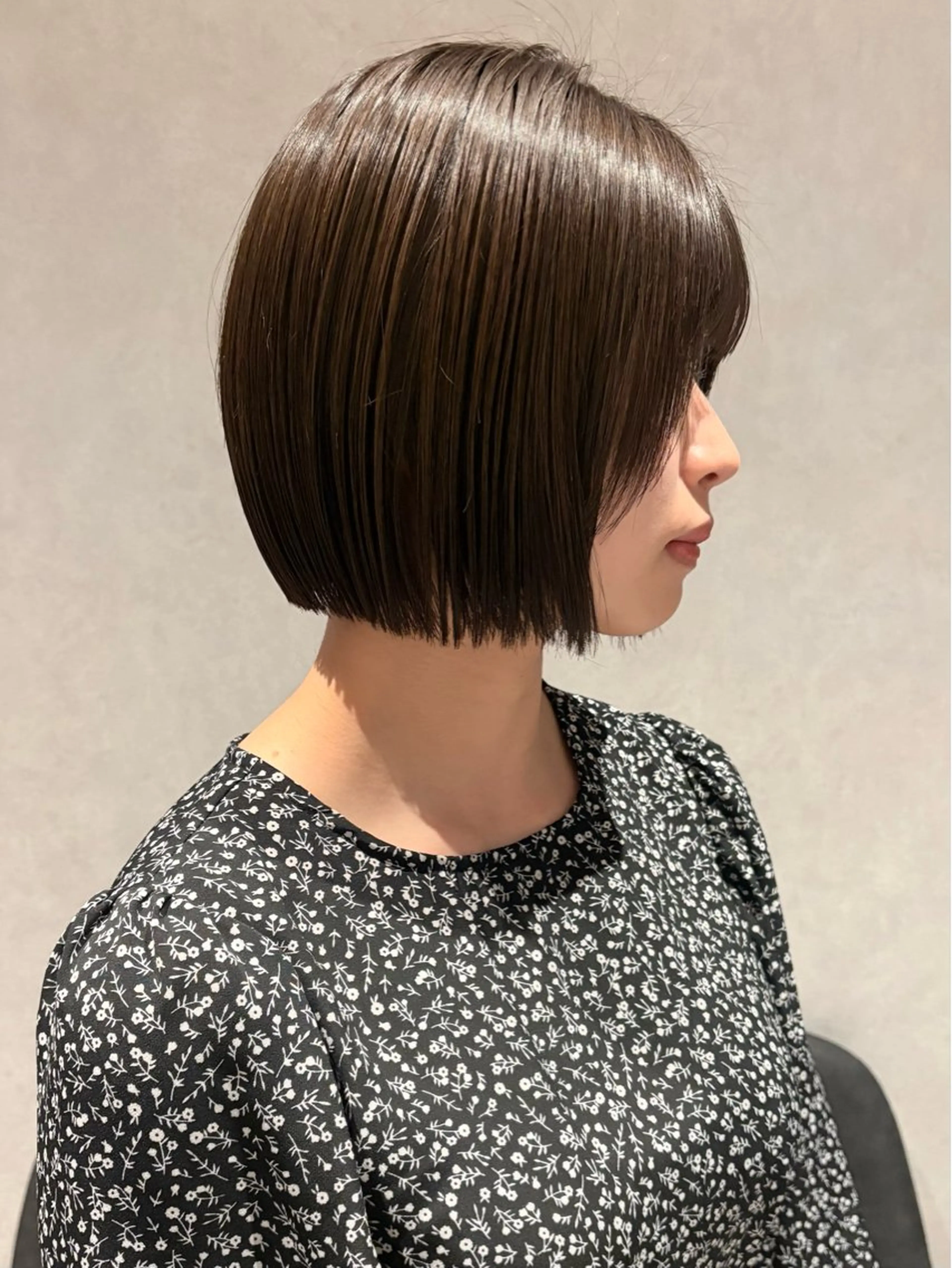 ショート 切りっぱなしボブ ボブ カット ヘアカラー トリートメント 【ボブ/個室サロン】 癒し空間mimuraのヘアスタイル