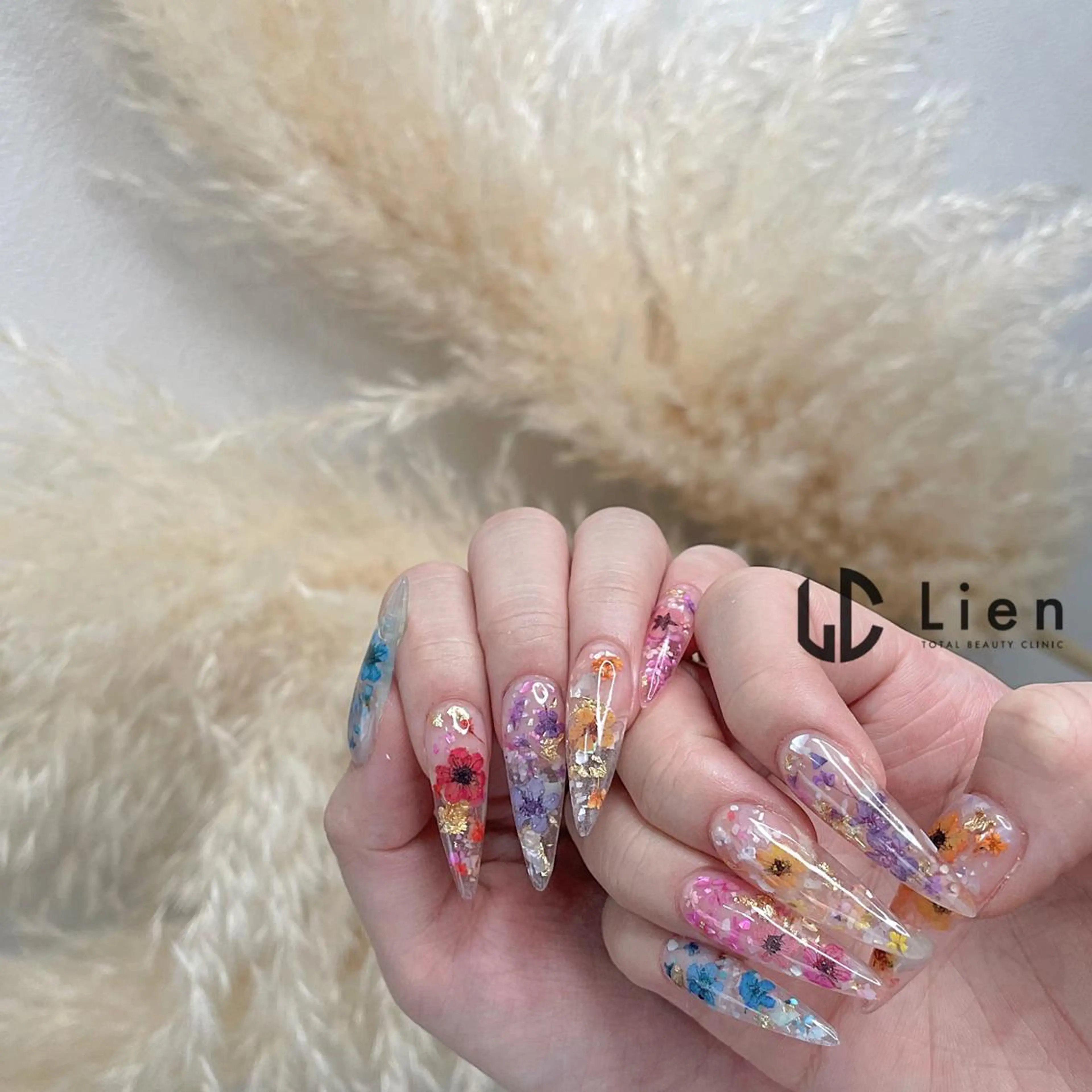 ネイル 山田 真里のネイルデザイン