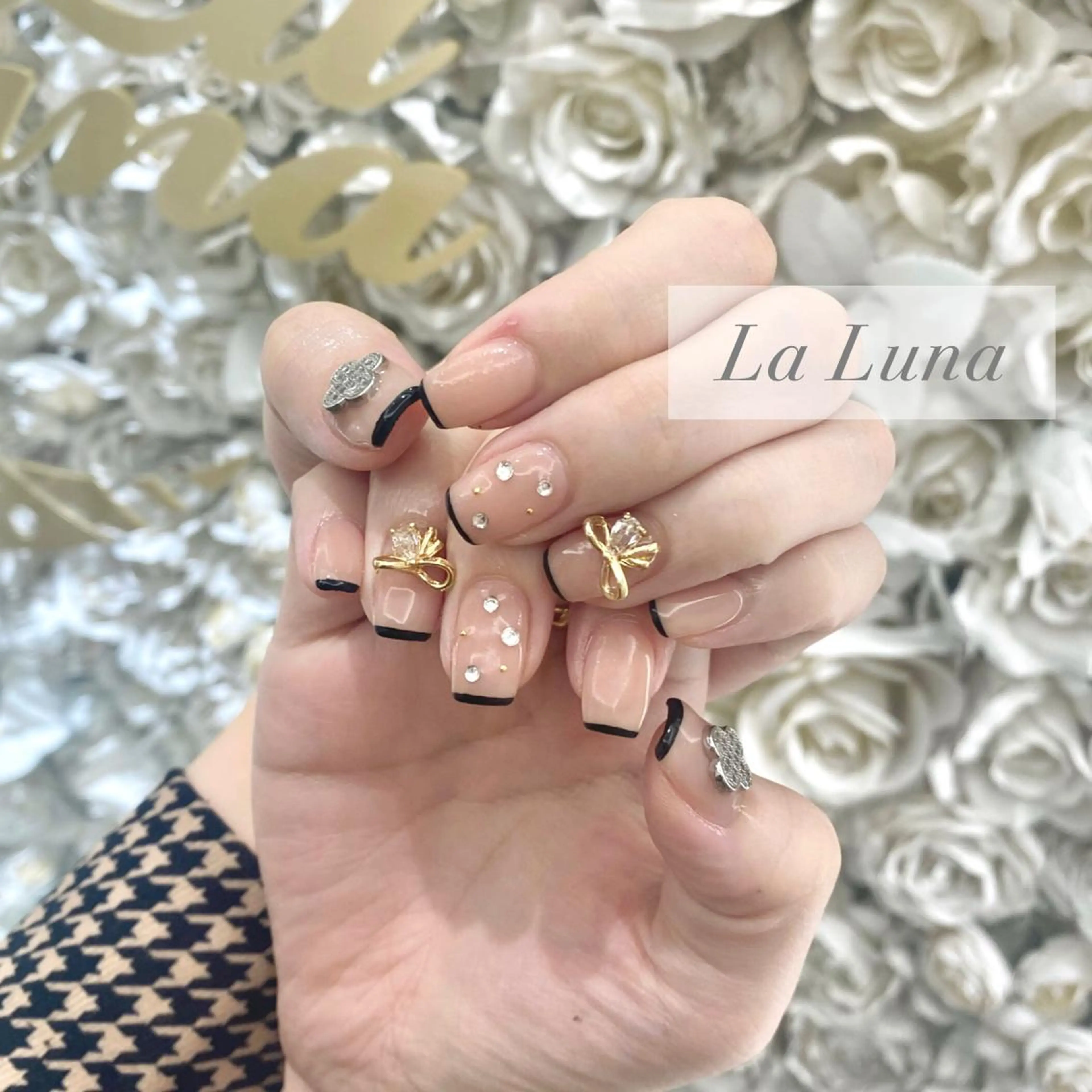 ネイル リボン LaLuna🌙 Natsukiのネイルデザイン