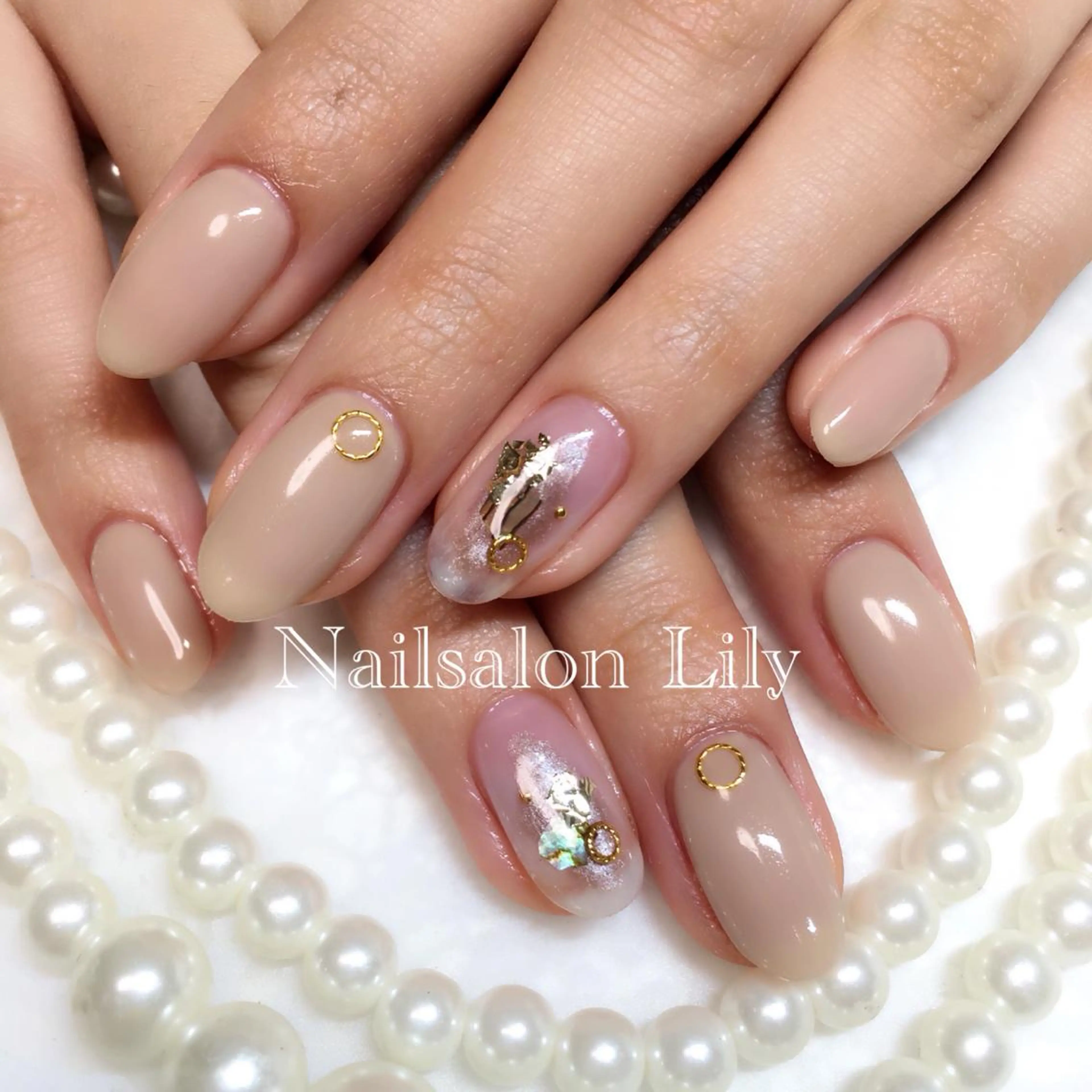 ネイル ニュアンスネイル Lily*nail 🌻Mii🌻のネイルデザイン