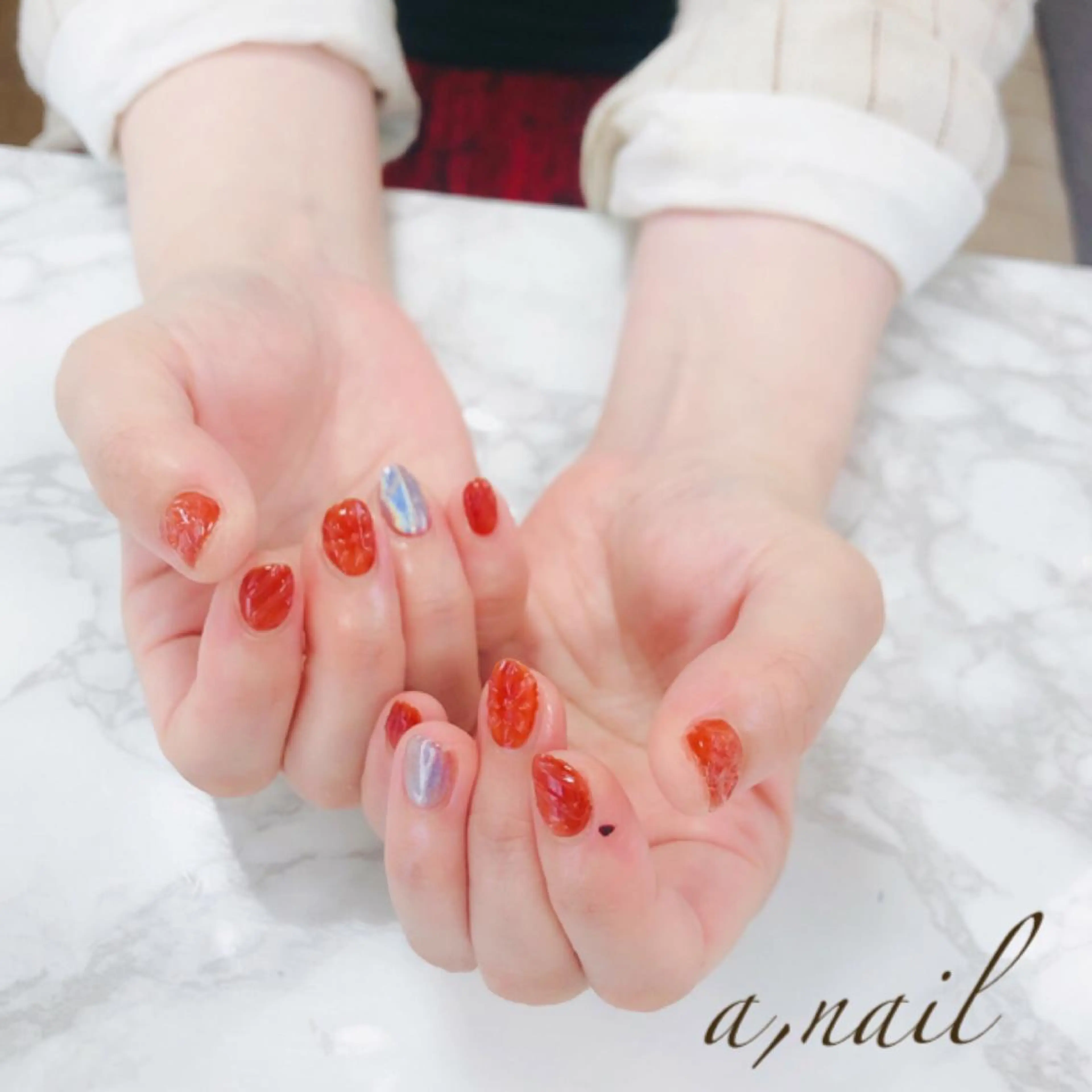 ネイル オーロラネイル フットネイル ジェルネイル グラデーション ラメ(グリッター) ハンドネイル ネイルサロン エーネイルのネイルデザイン