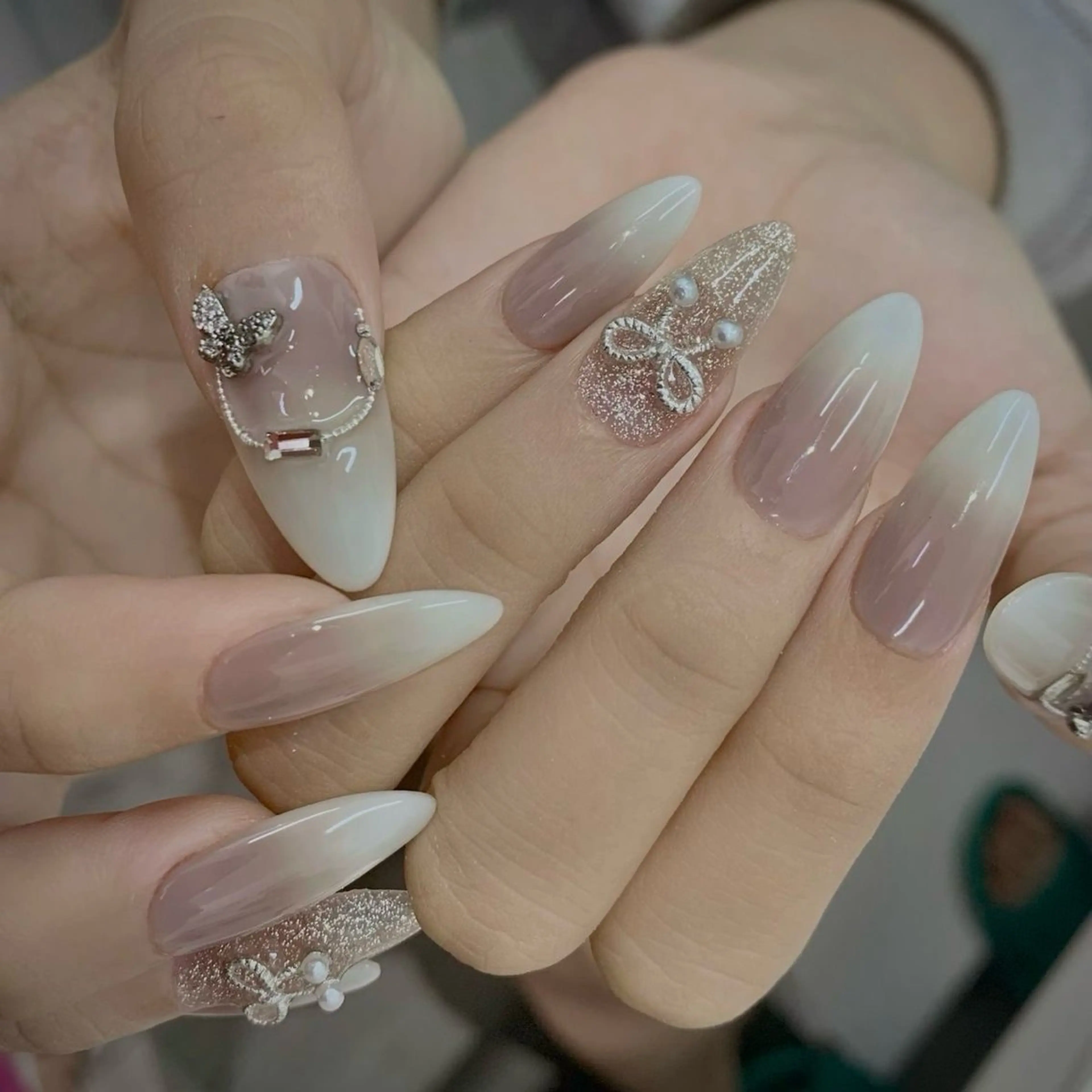 ネイル アートネイル オーロラネイル ブルー チークネイル フットネイル ハンドネイル NICY NAIL 池袋のネイルデザイン