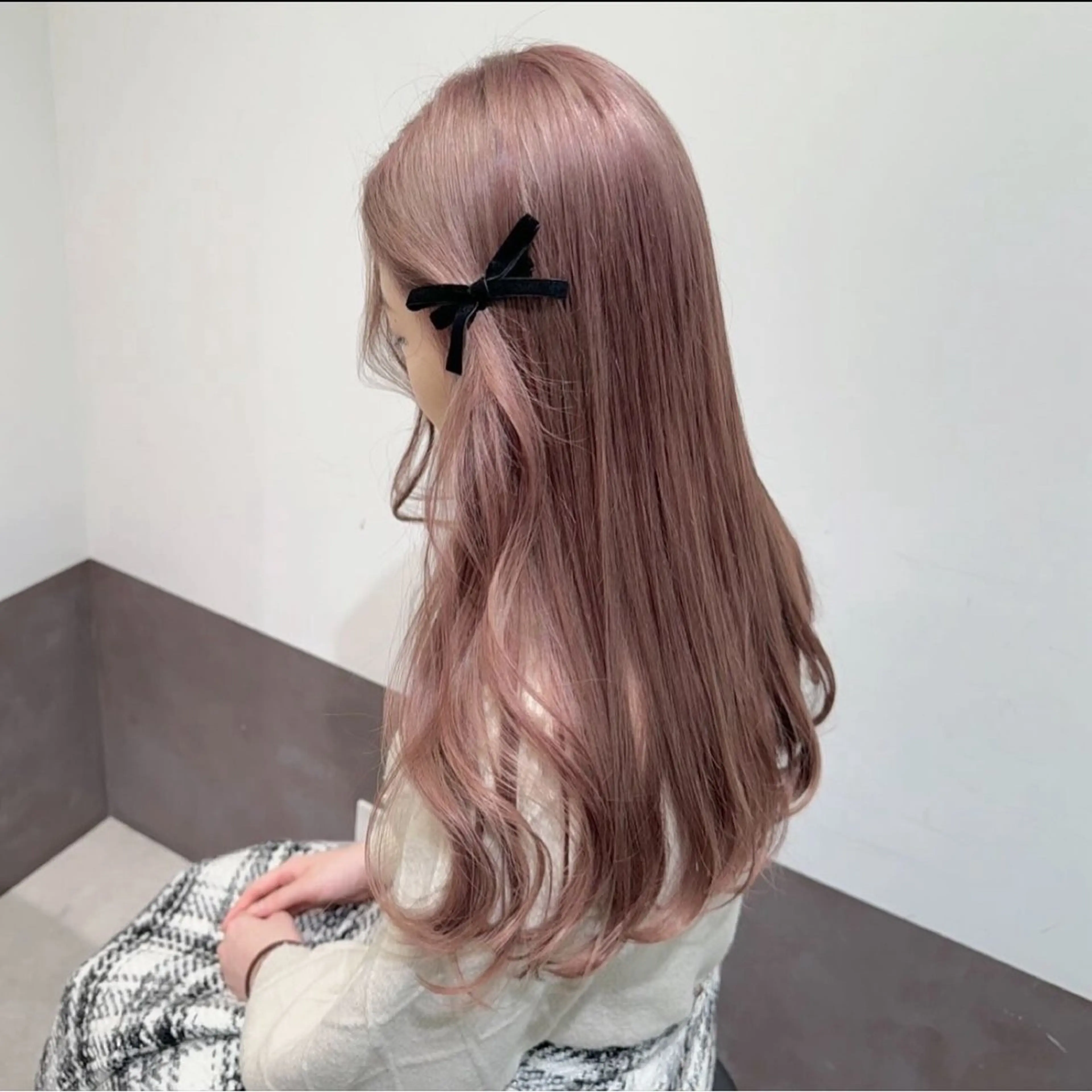 ミディアム ボブ 髪質改善 カット ヘアカラー トリートメント 顔周りレイヤー/新宿 /モテ艶カラー/航介のヘアスタイル