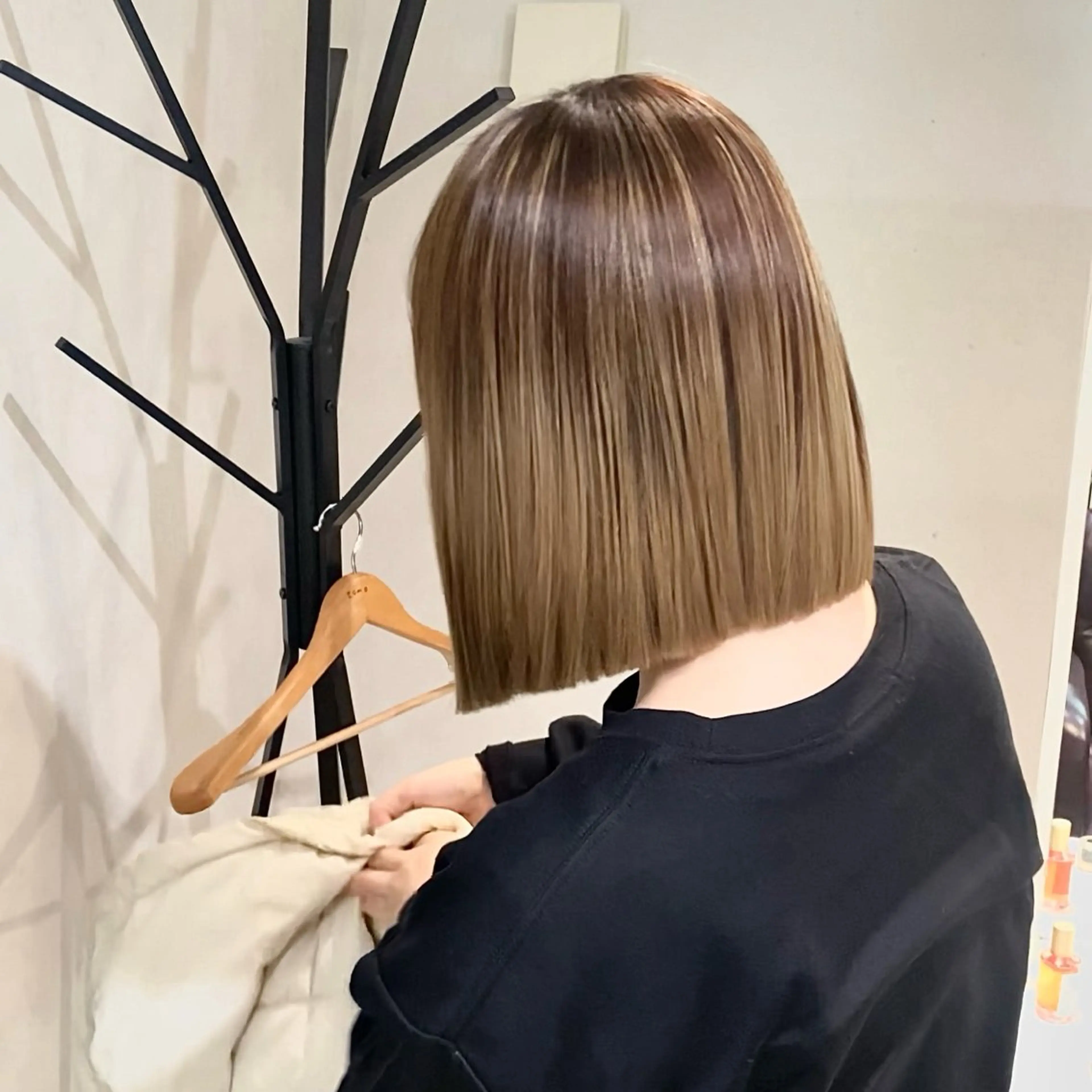 ミディアム ボブ 滋賀でレイヤーなら ｜吉村　友輝のヘアスタイル