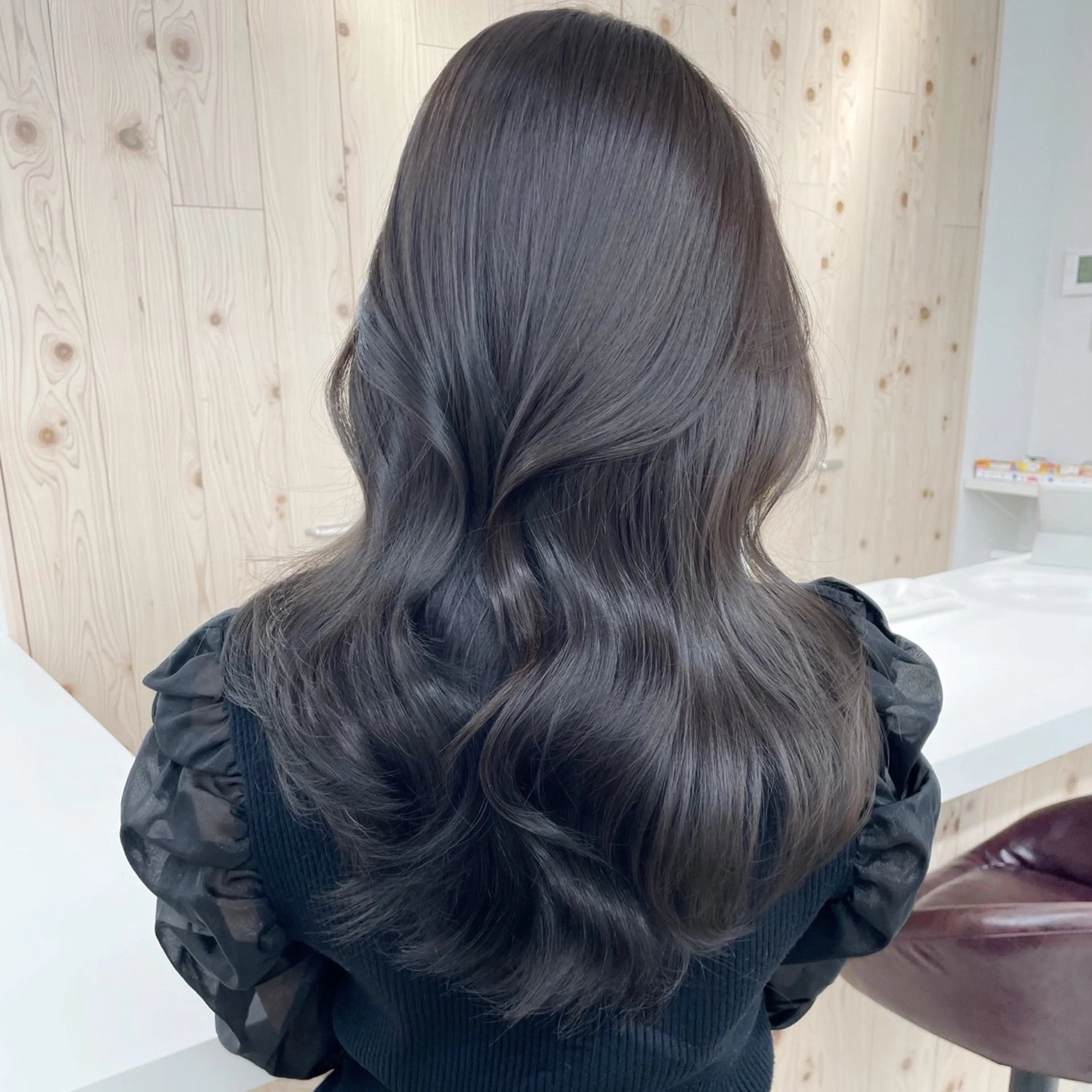 セミロング カラー ヘアカラー トリートメント 新宿/韓国ヘア/ 髪質改善ストレートのヘアスタイル