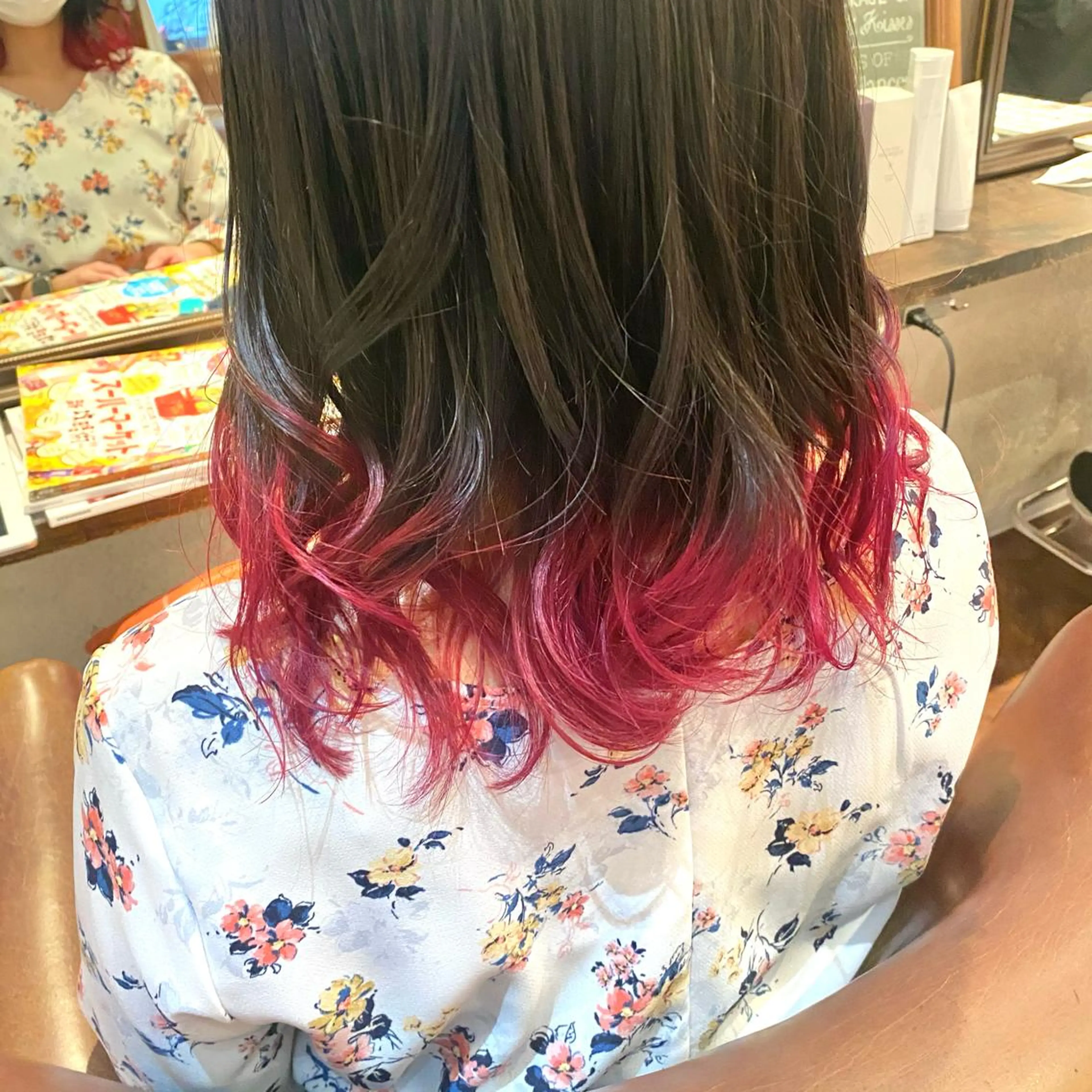 セミロング カラー ピンクカラー 🌈🌸あおき みちる🌟💗のヘアスタイル