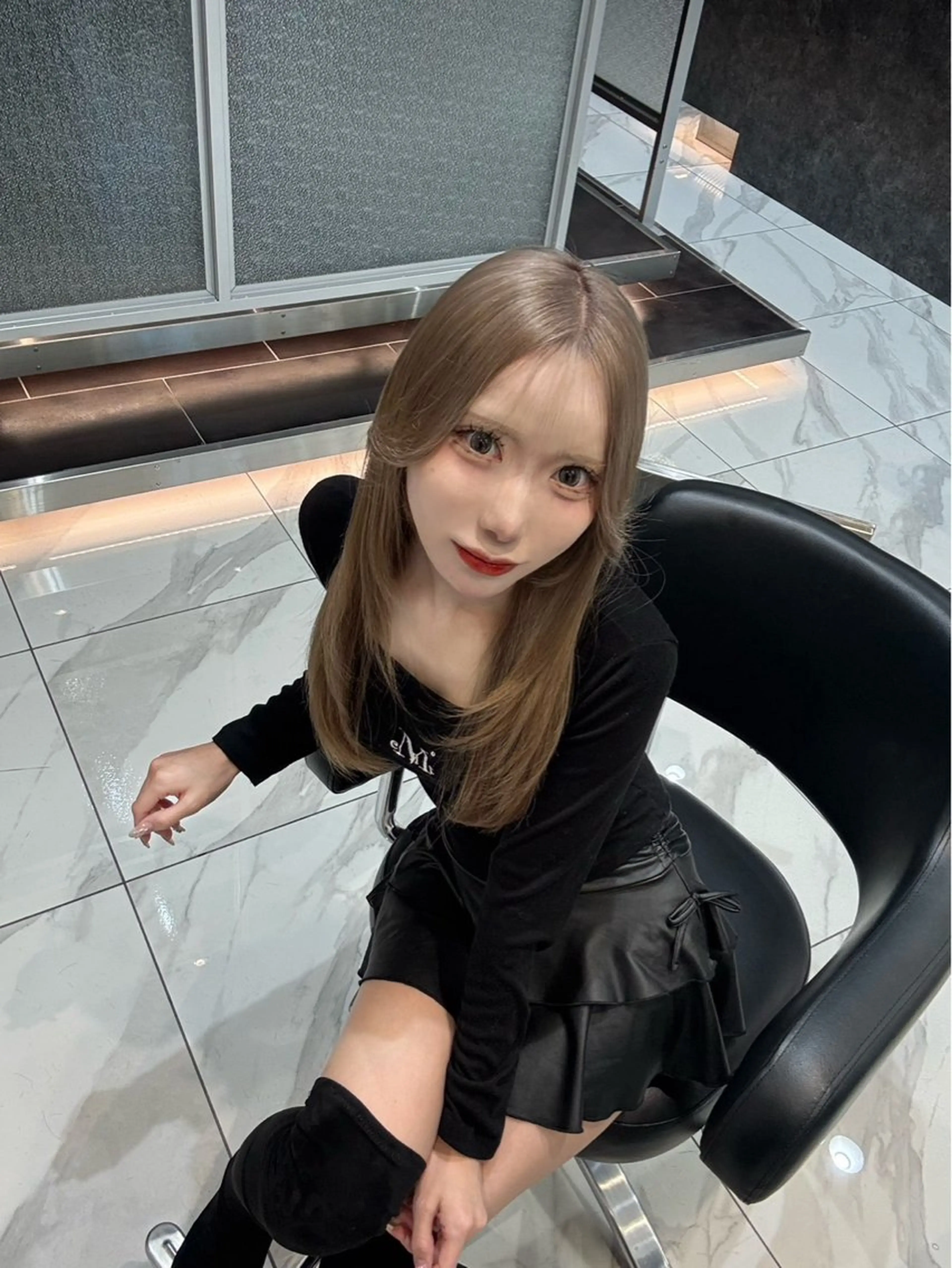 セミロング カラー ベージュカラー ブリーチ トリートメント ヘアカラー トリートメント oto／透明感カラー /うる艶カラーのヘアスタイル