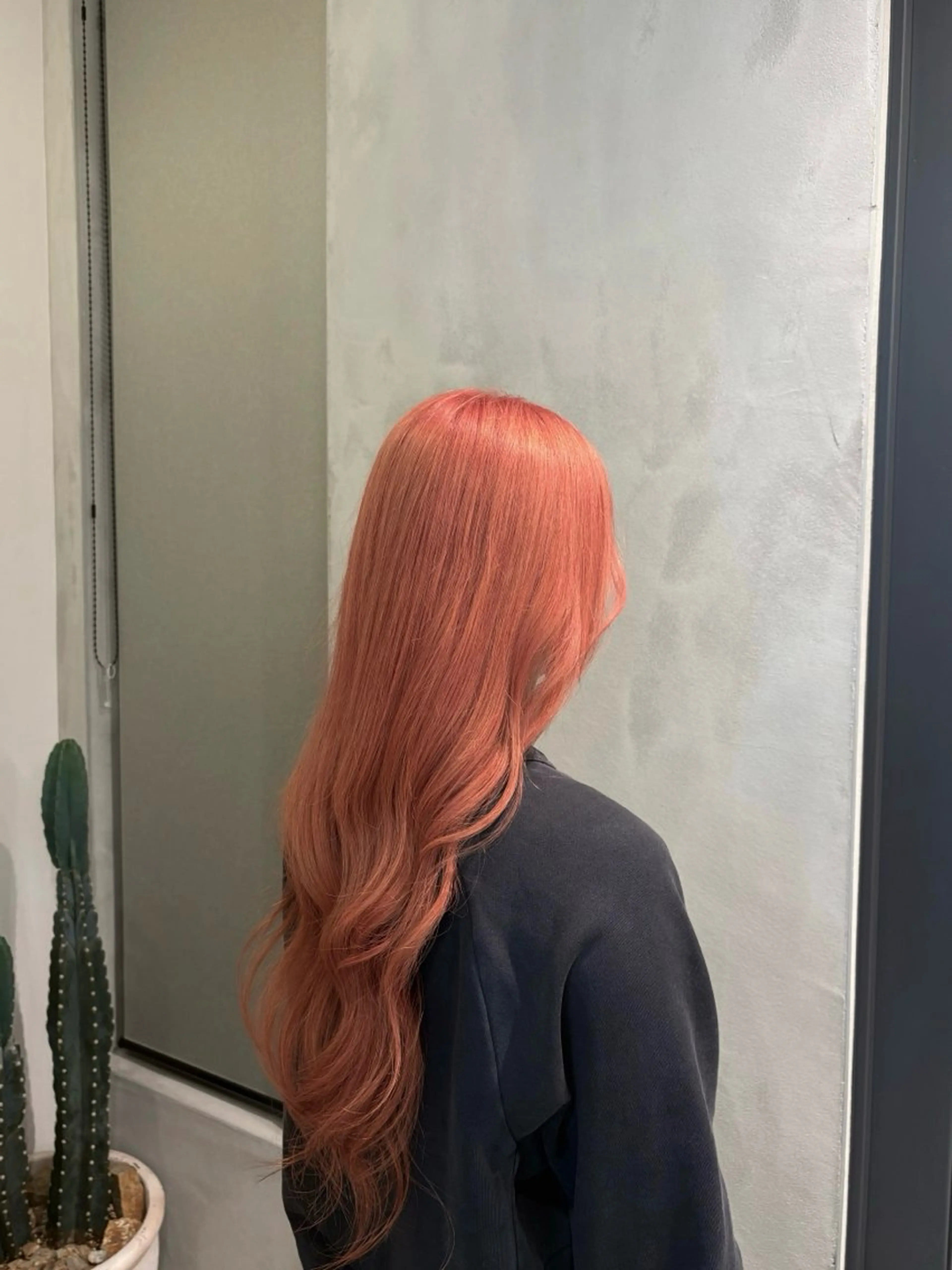 ロング カラー 宮島 華湖のヘアスタイル
