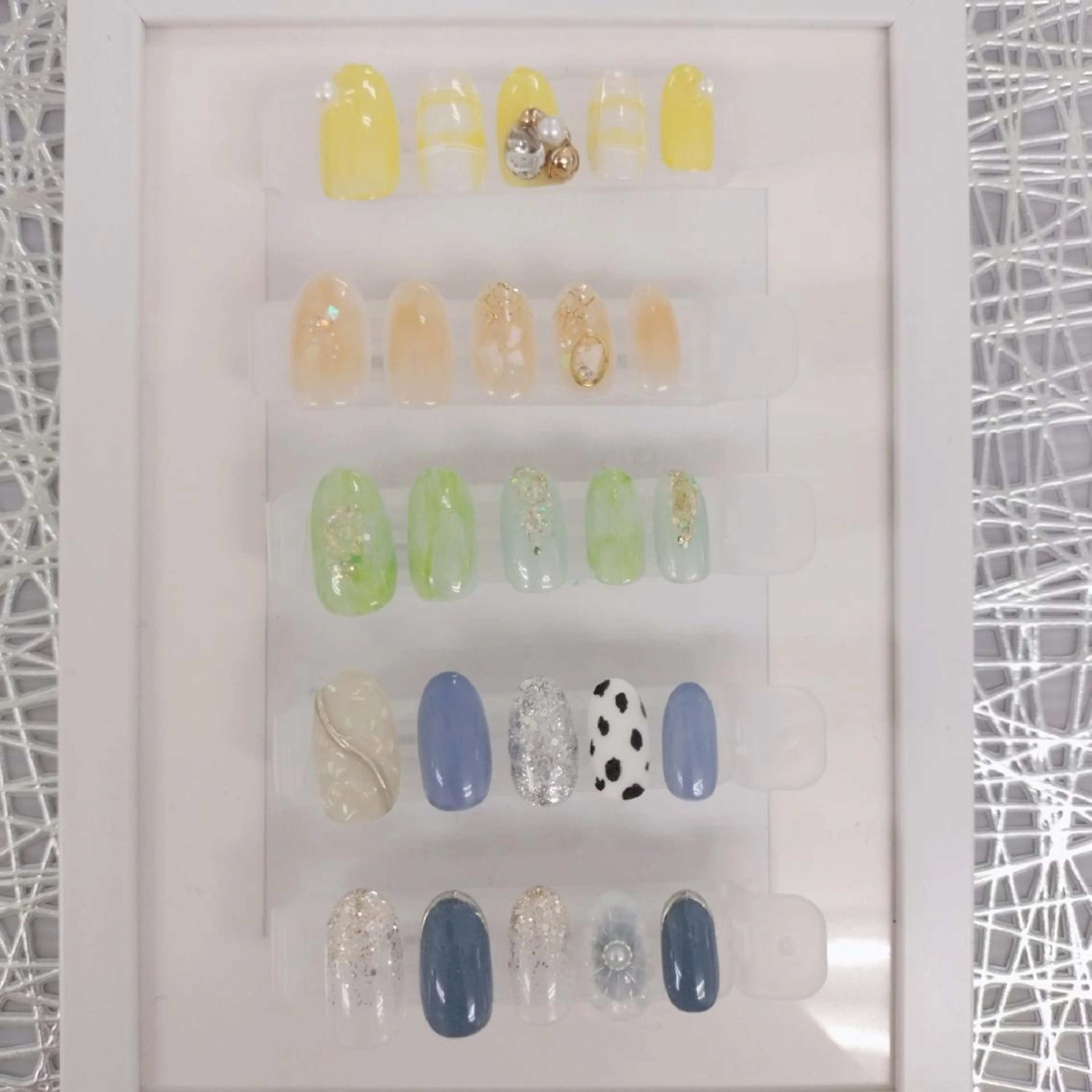 トレンドデザインネイルの写真