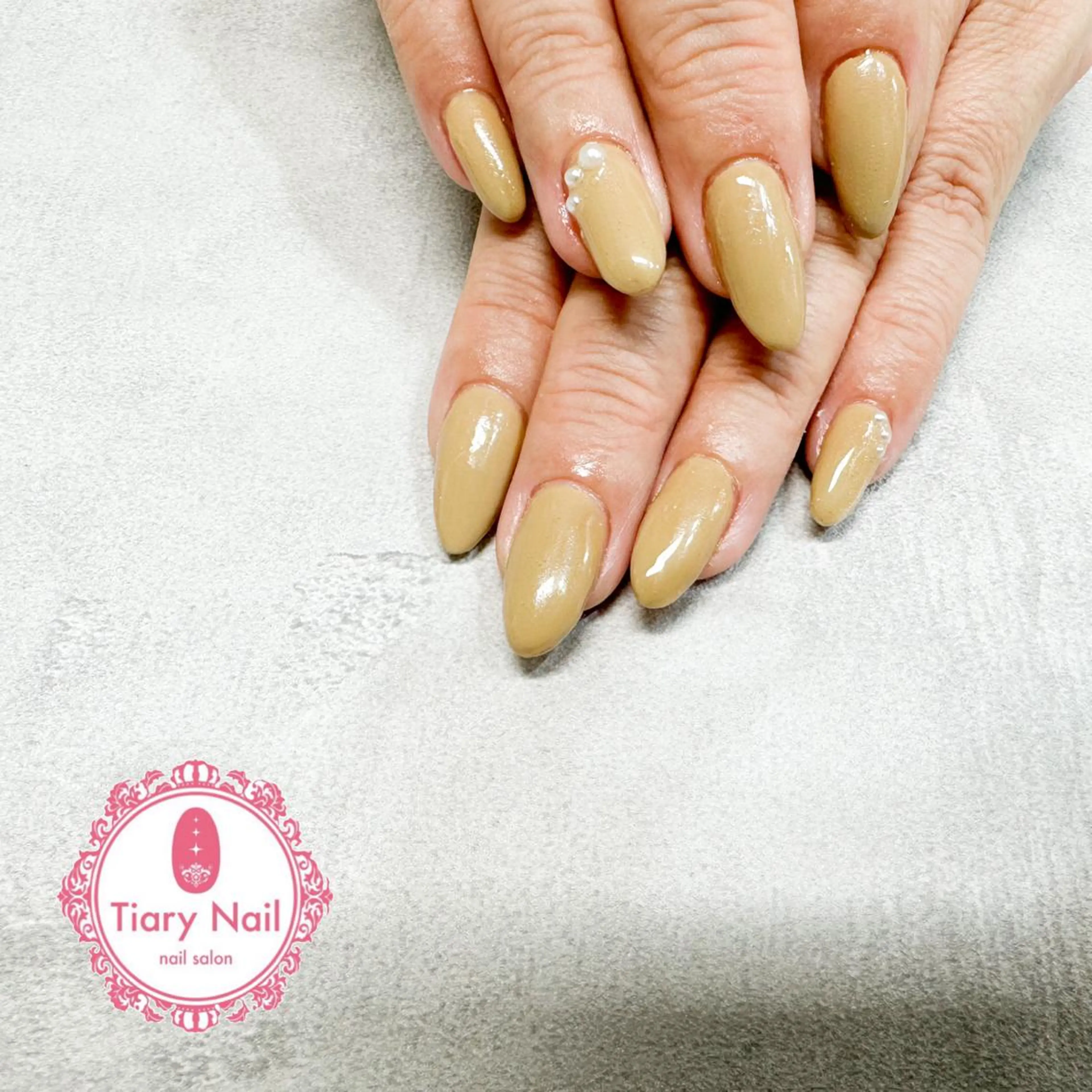 ネイル tiarynail K K🐼のネイルデザイン