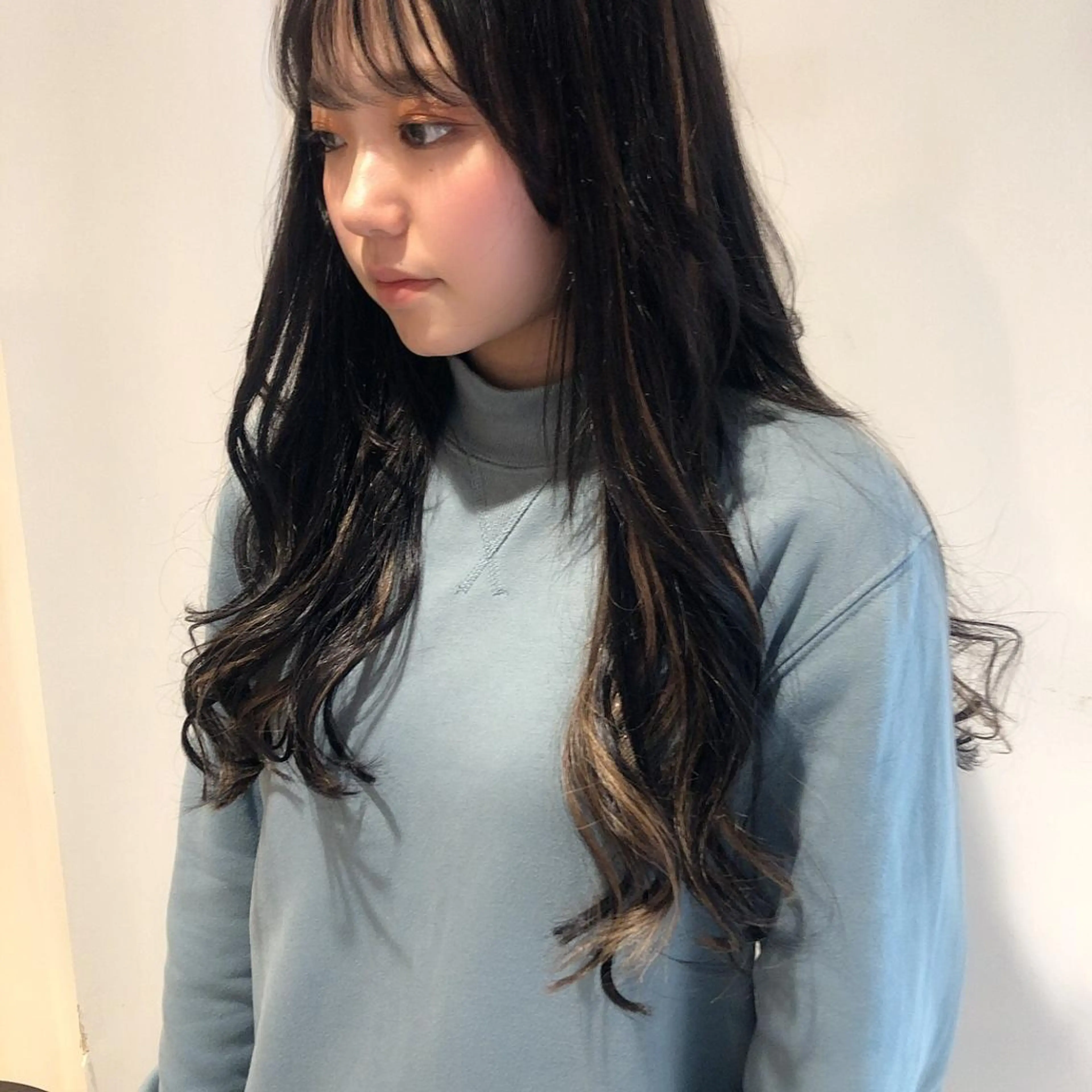 セミロング カラー メンズ マツエク・マツパ メンズハイライト ハイライトカラー エクステ ハイライト 透明感カラー🫧ヘア セット🫧松本菜月の眉毛・アイブロウイメージ