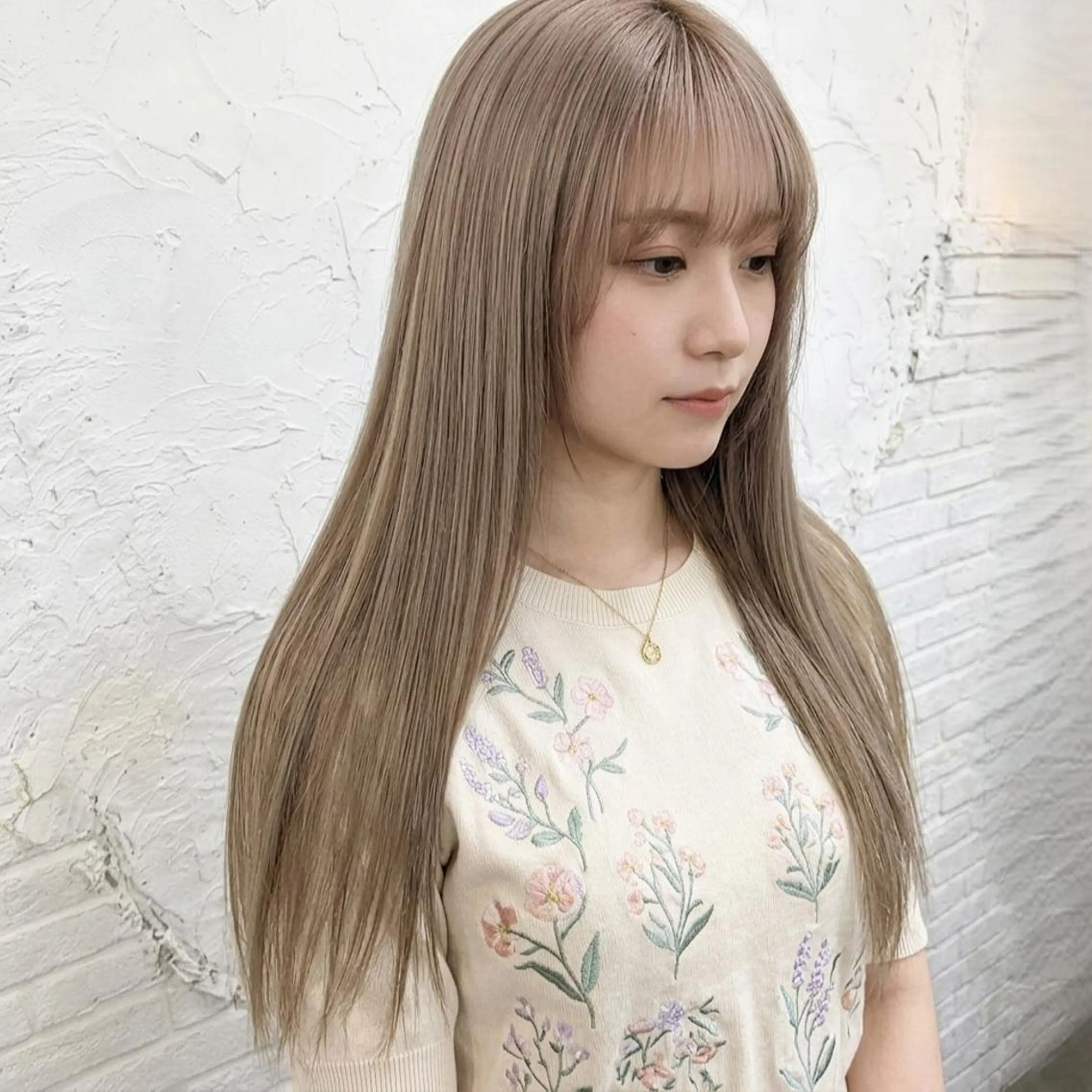 【ミニモ学割✨️】カット＋ブリーチあり☆ダブルカラー＆保湿トリートメントの写真