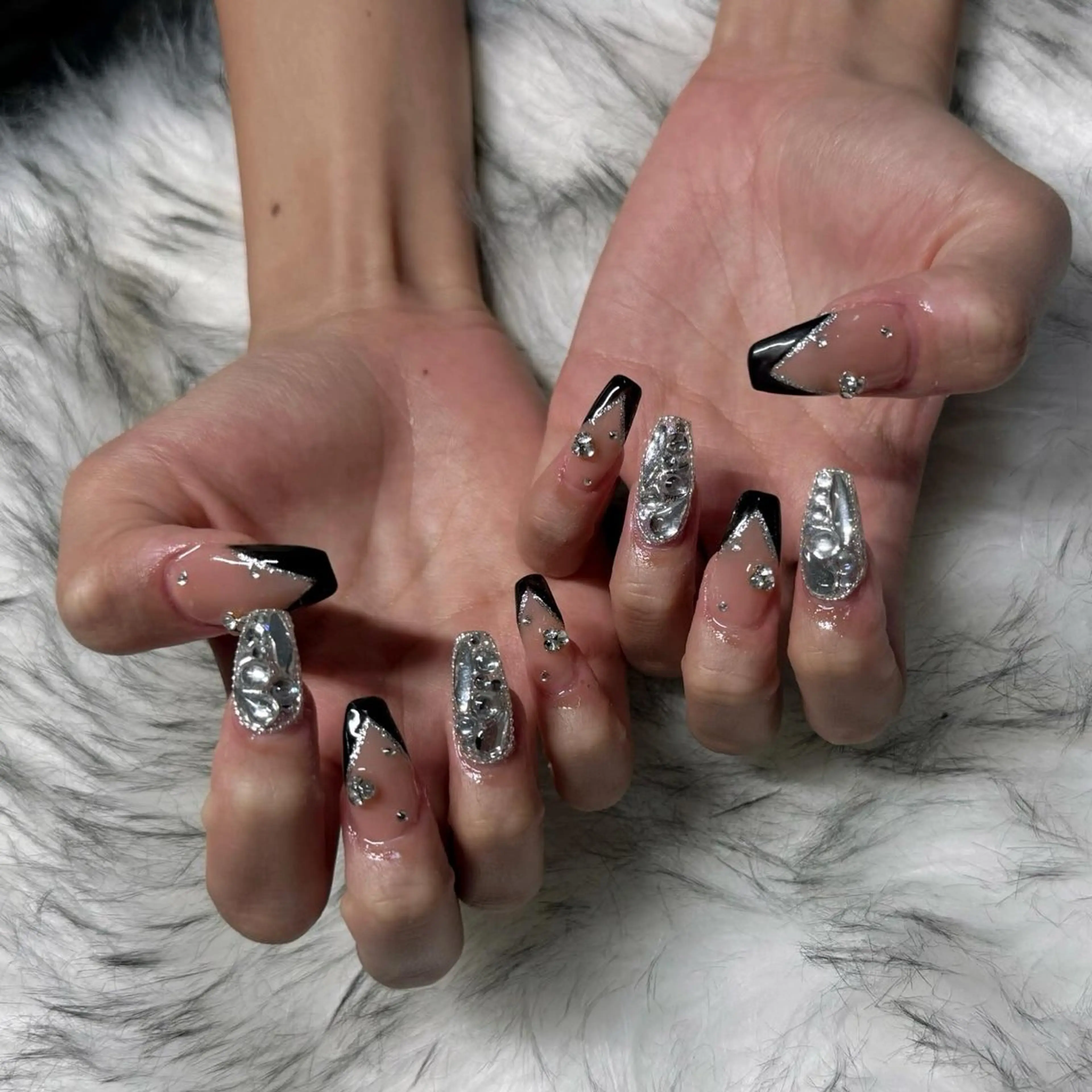 ロング ハンドネイル mao .のネイルデザイン