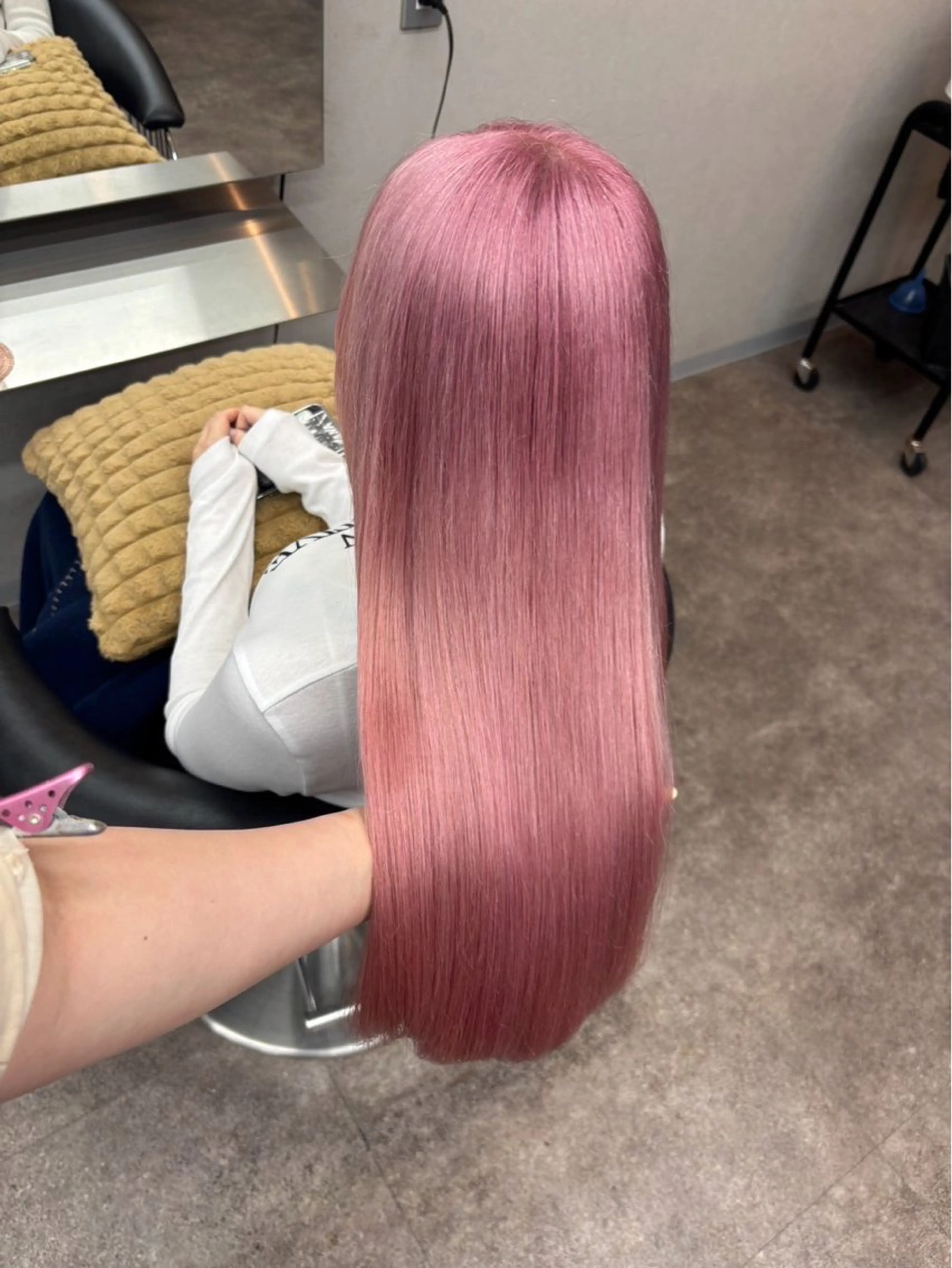 ロング ヘアカラー 松村 舞桜のヘアスタイル