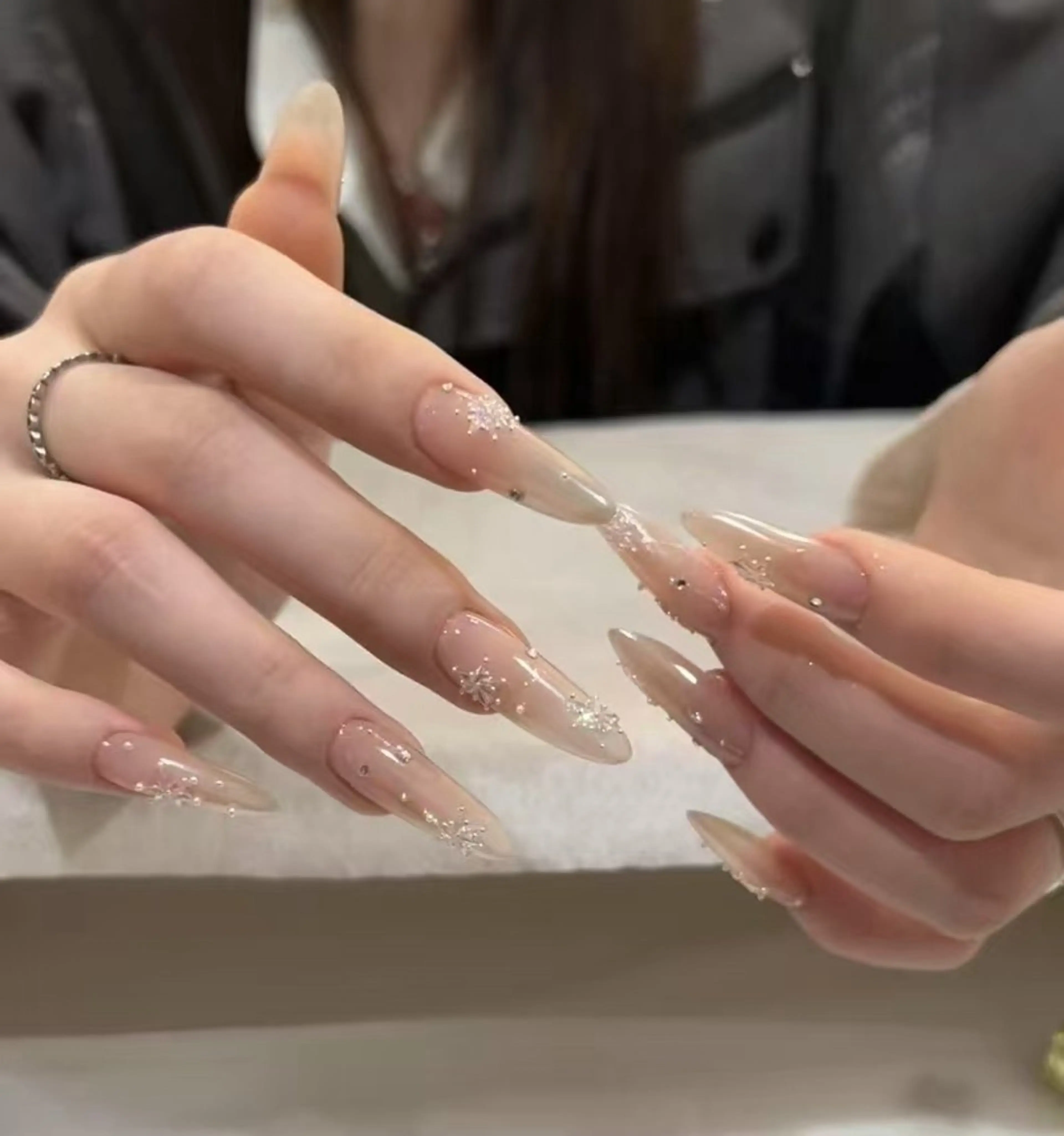 ネイル オーロラネイル フラワーネイル フットネイル フレンチネイル ジェルネイル ハンドネイル BabyYouMi nailのネイルデザイン