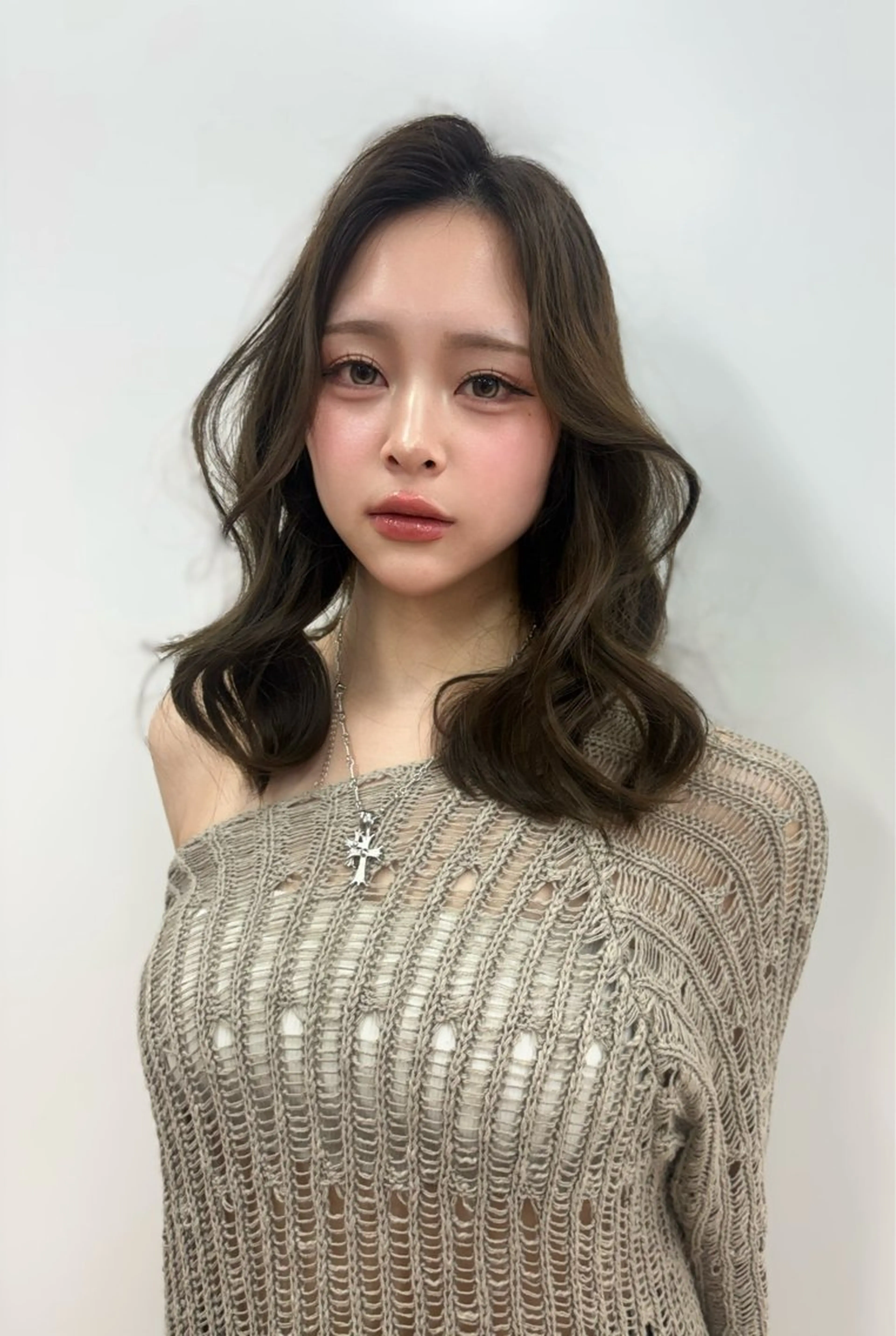 ミディアム カラー ベージュカラー ブラウンカラー オリーブベージュ オリーブブラウン 'AXIS うめさき まなみのヘアスタイル