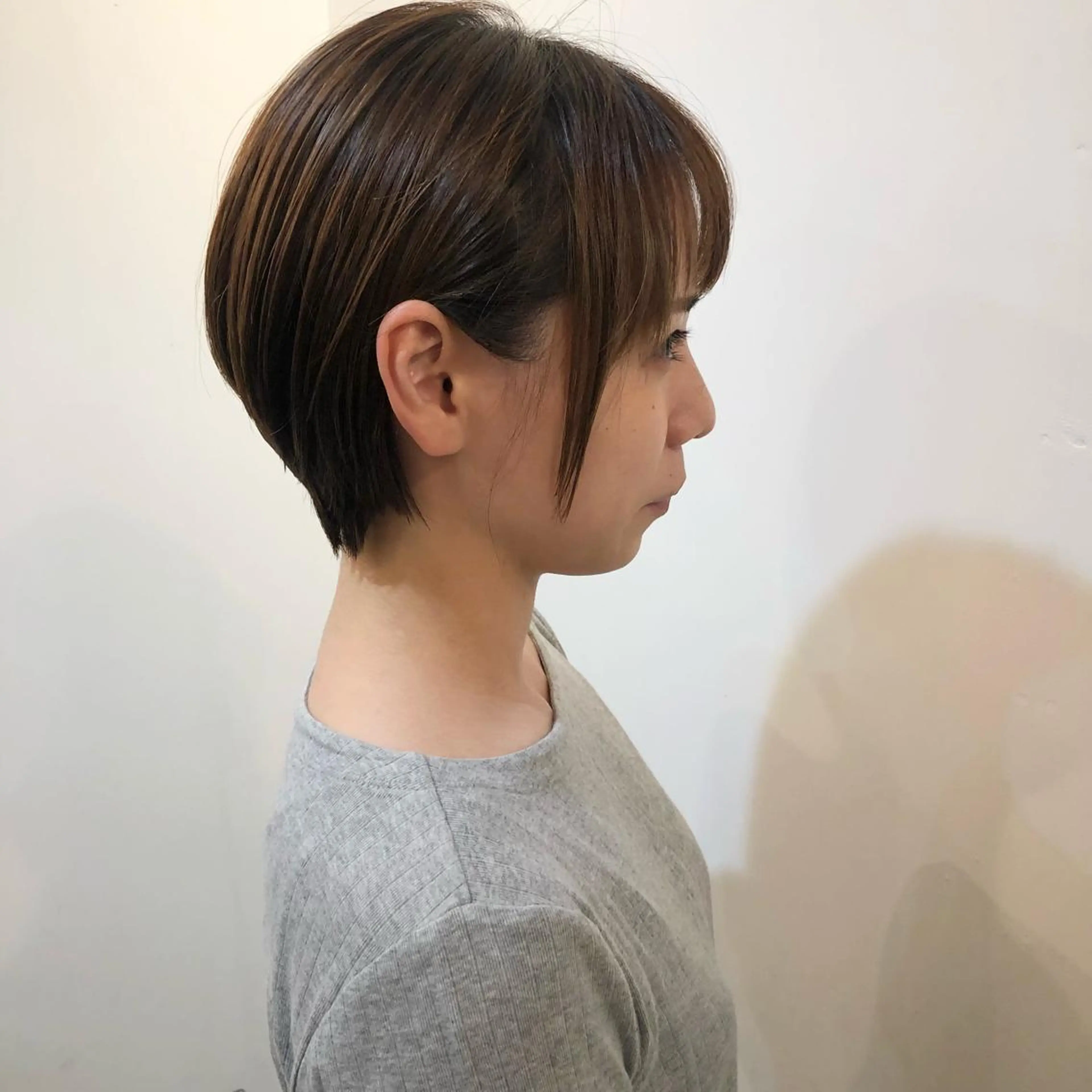 ショート 丸岡 美穂のヘアスタイル