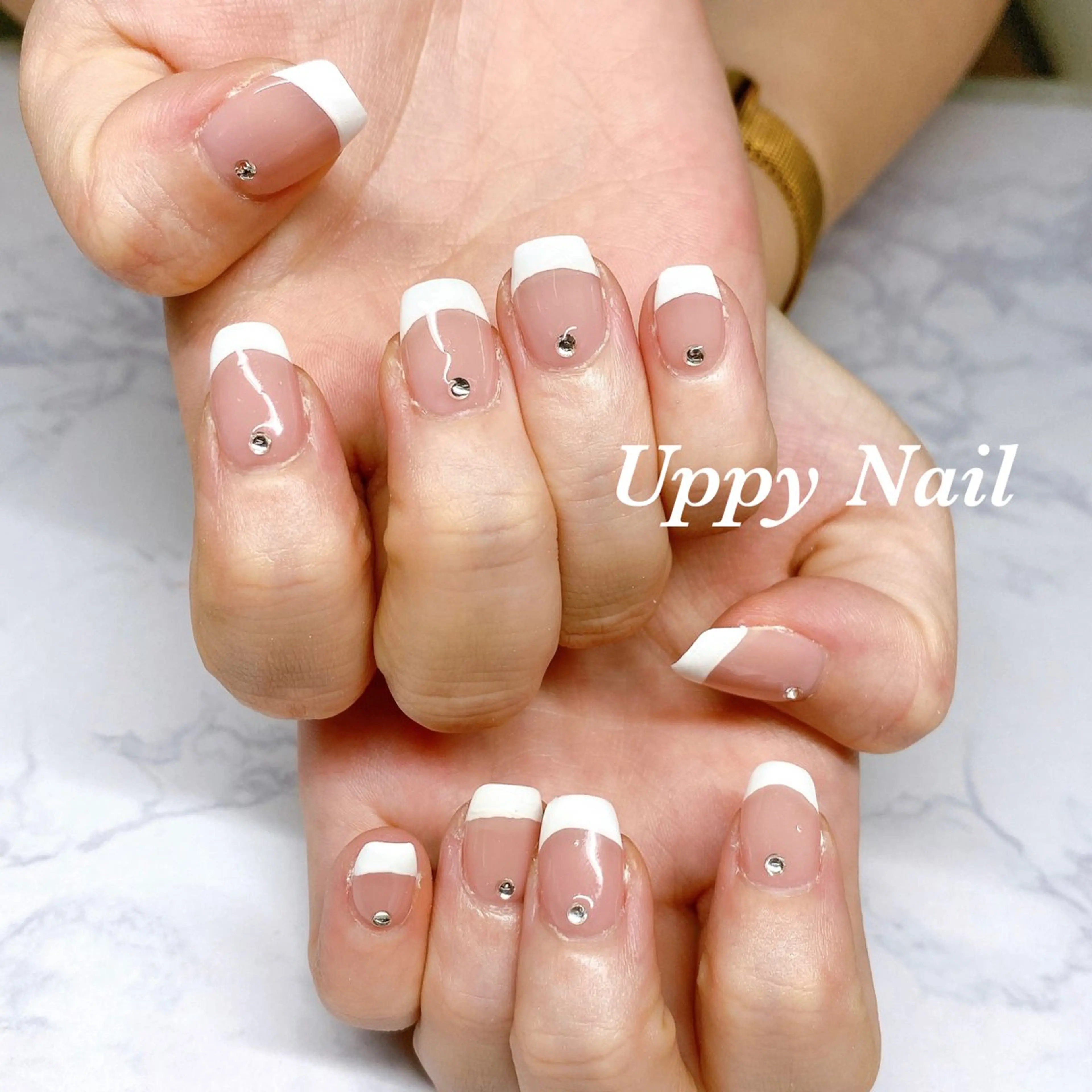 ネイル フレンチネイル オフィスネイル ストーンネイル ハンドネイル Uppy Nail ukyoのネイルデザイン