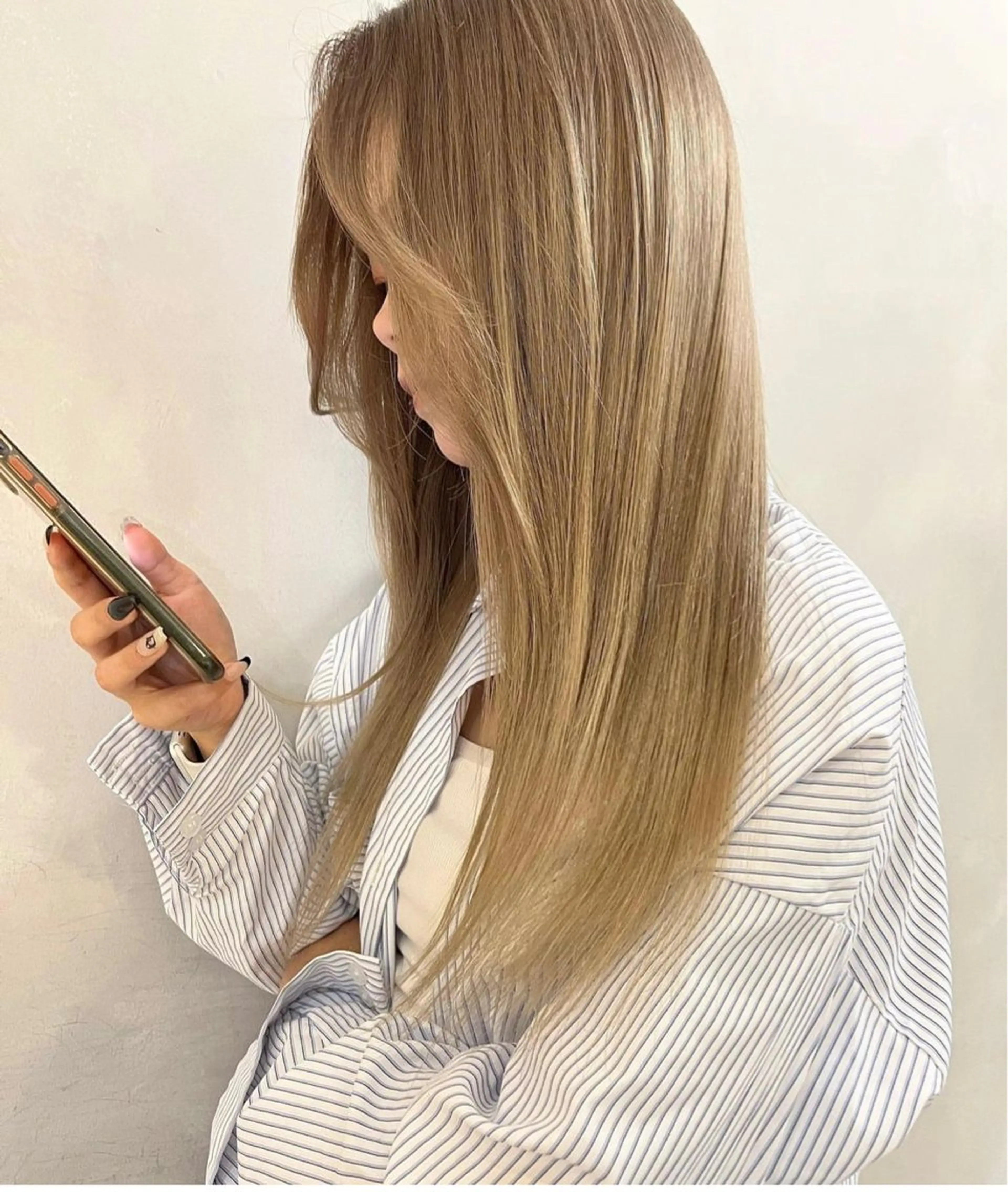 ブリーチカラー+トリートメントᥫᩣ ̖́-の写真