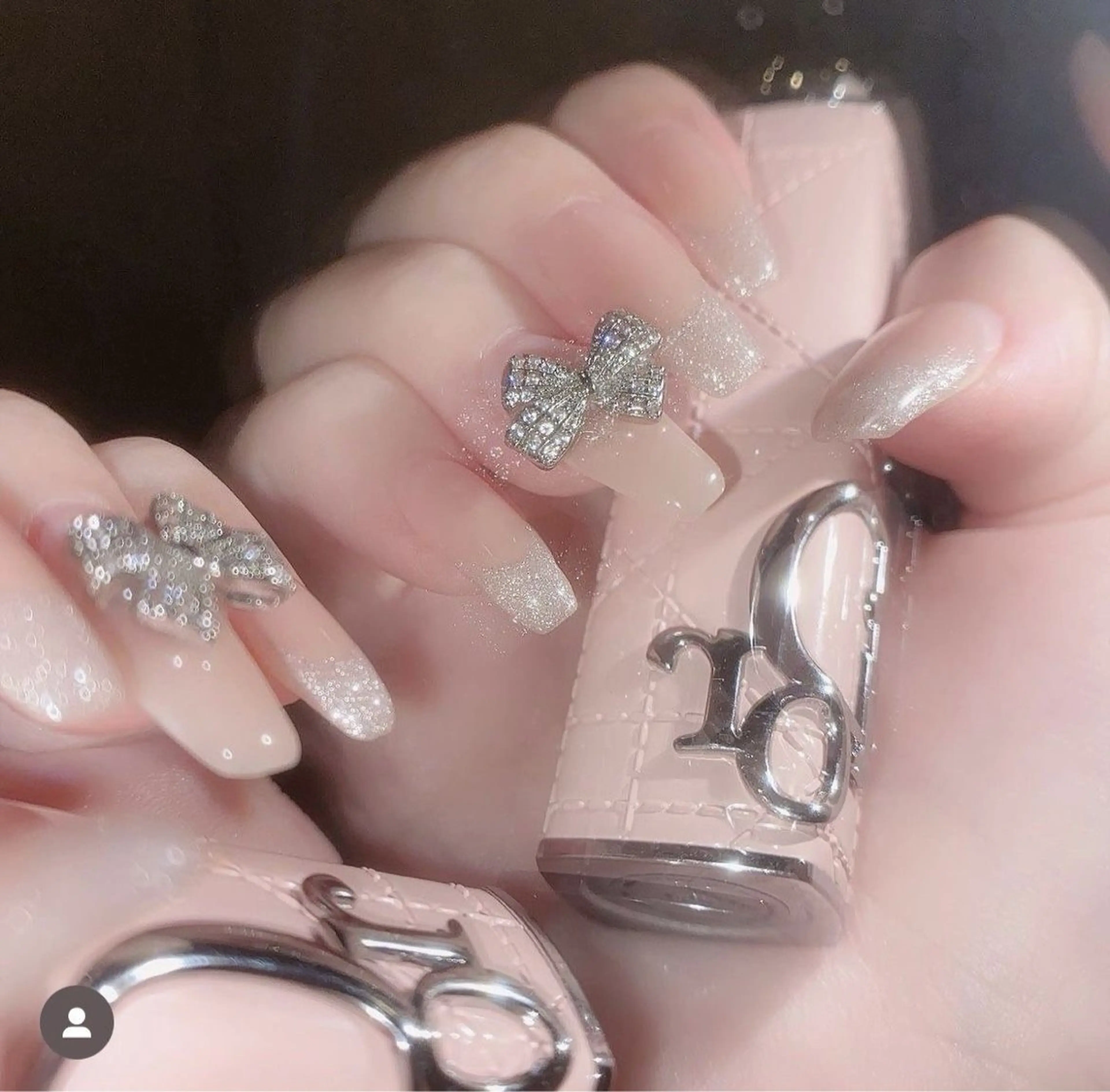 カラー グラデーションカラー ピンクカラー ハンドネイル AIN Nailのネイルデザイン