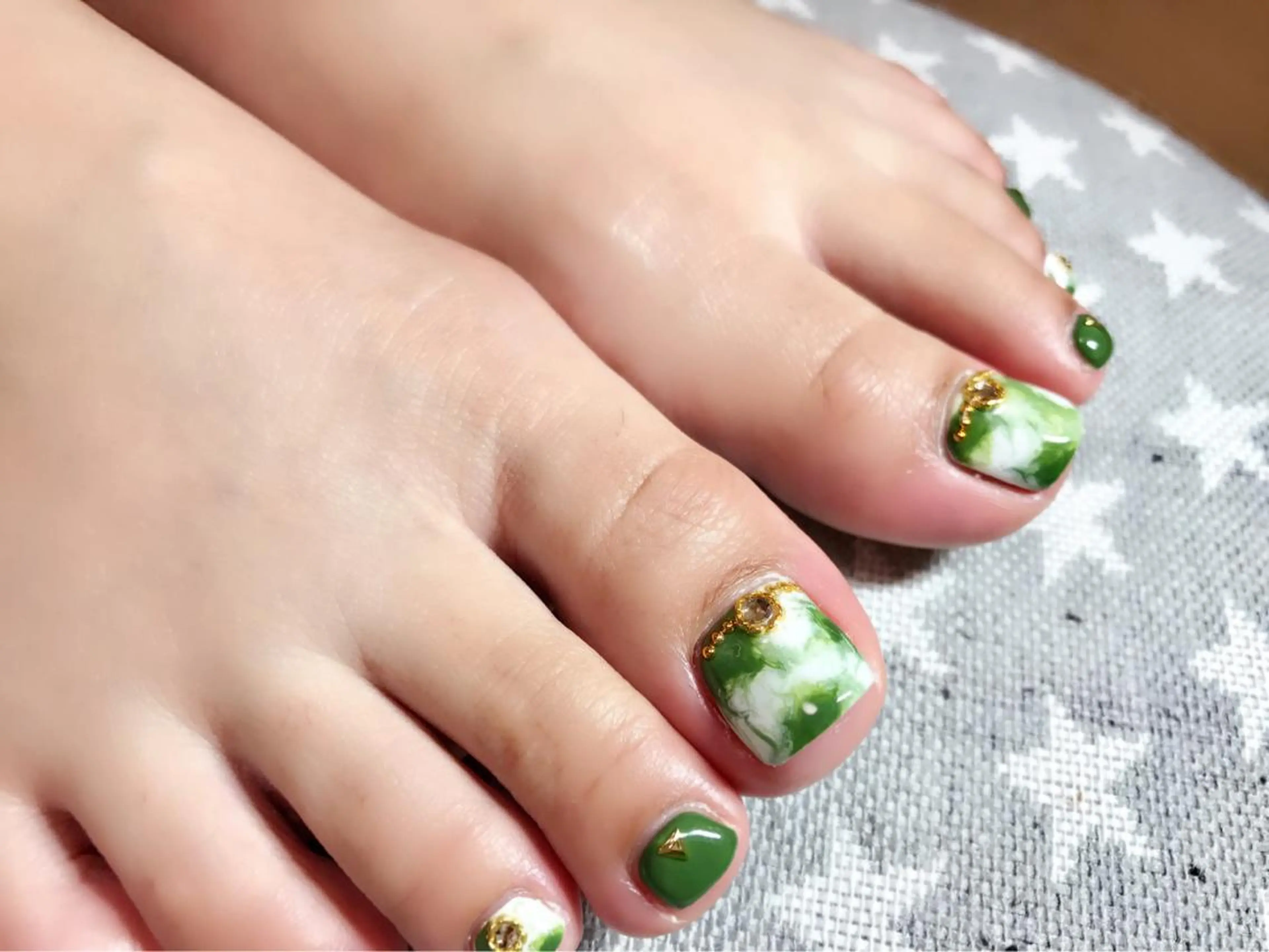 ネイル 持ち込み 'mm  (ミリ) ＭＡＮＡＭＩのネイルデザイン