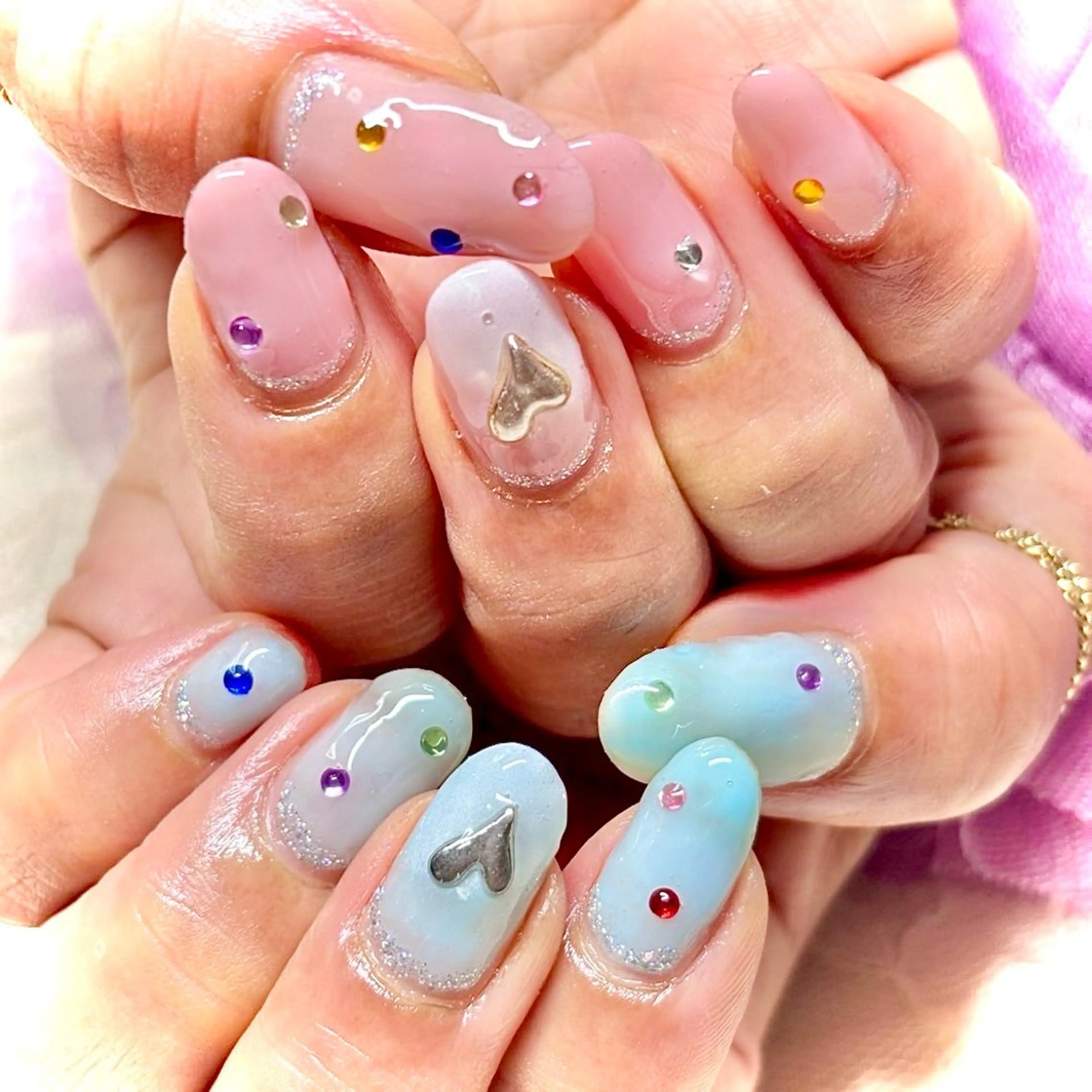 ネイル キラキラネイル 韓国ネイル 夏ネイル ワンホンネイル miminon 自宅ネイルサロンのネイルデザイン