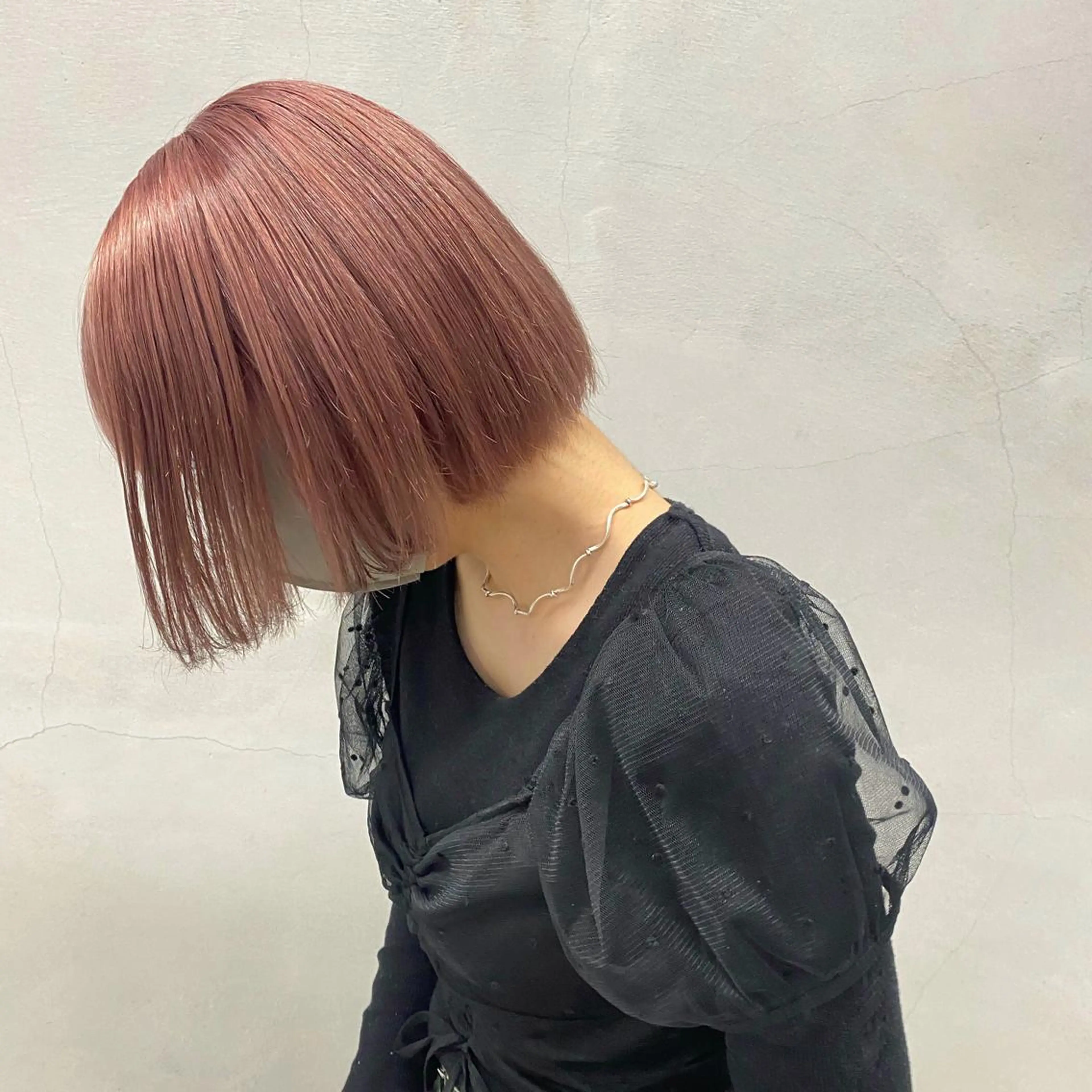 ミディアム カラー ベージュカラー ブリーチ ピンクカラー ヘアカラー yuna/ボブカット /ハイトーンカラーのヘアスタイル