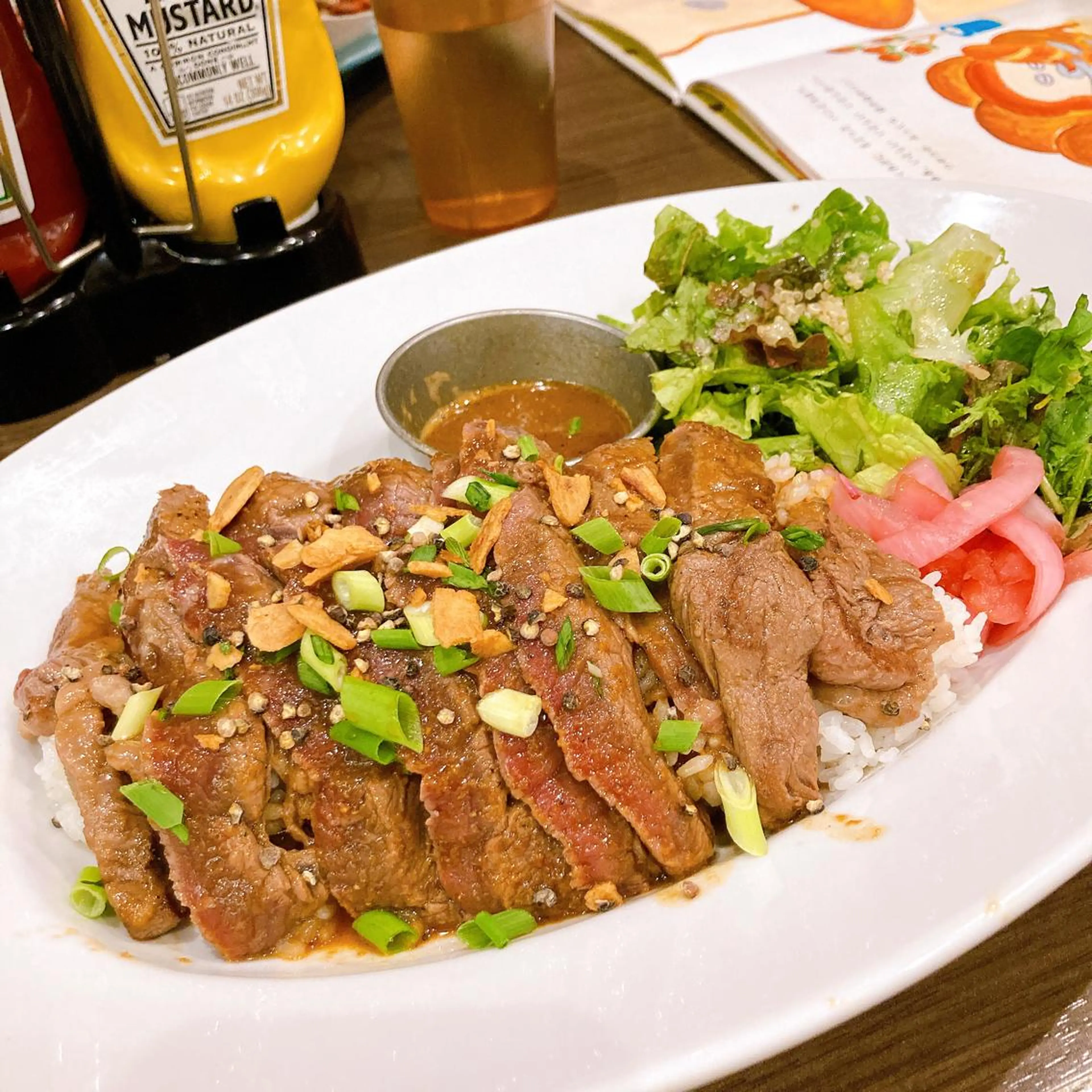 sharetrust 🐳AKEのネイルデザイン