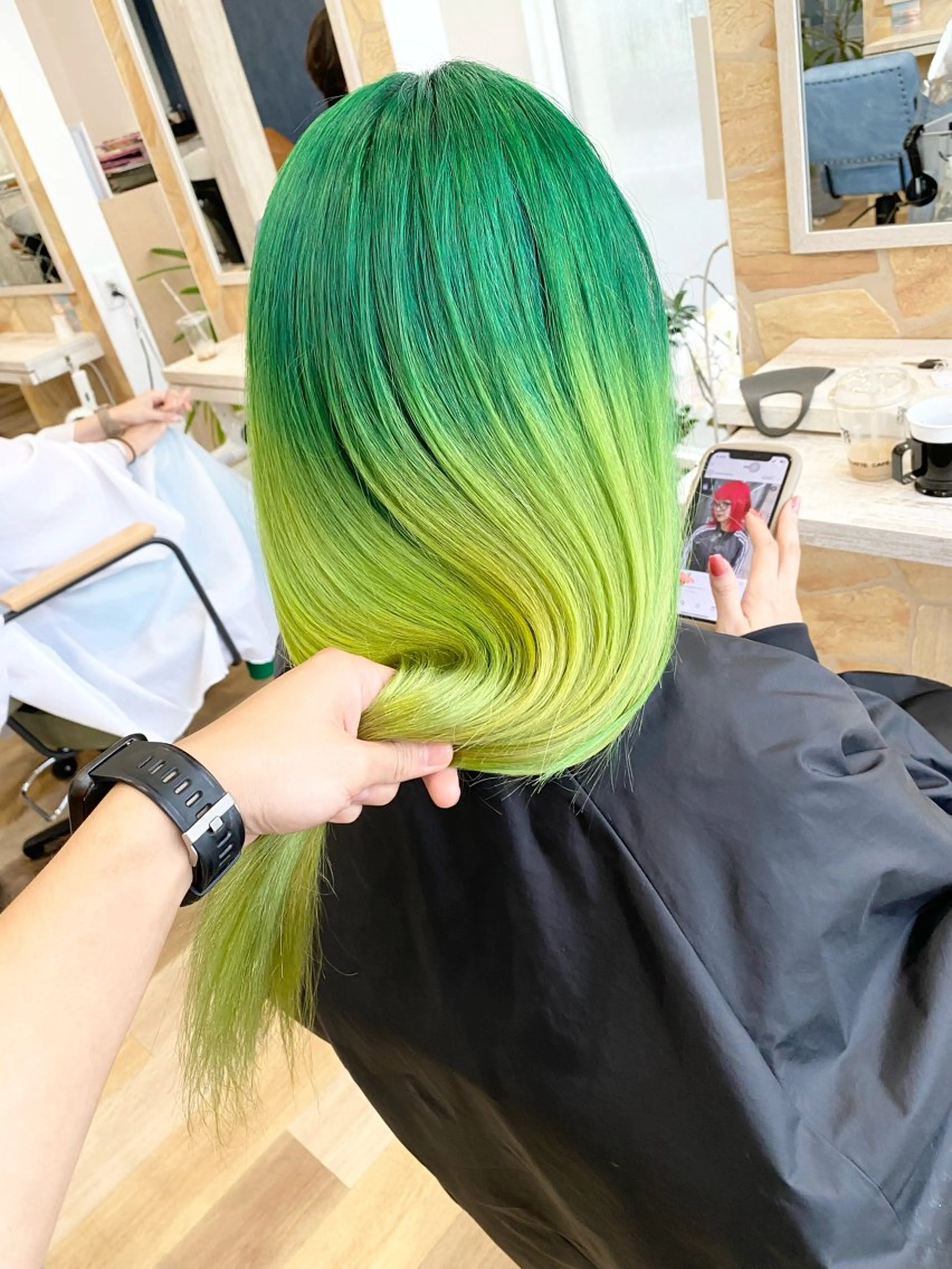 ロング ケアブリーチ 黒瀬有汰のヘアスタイル