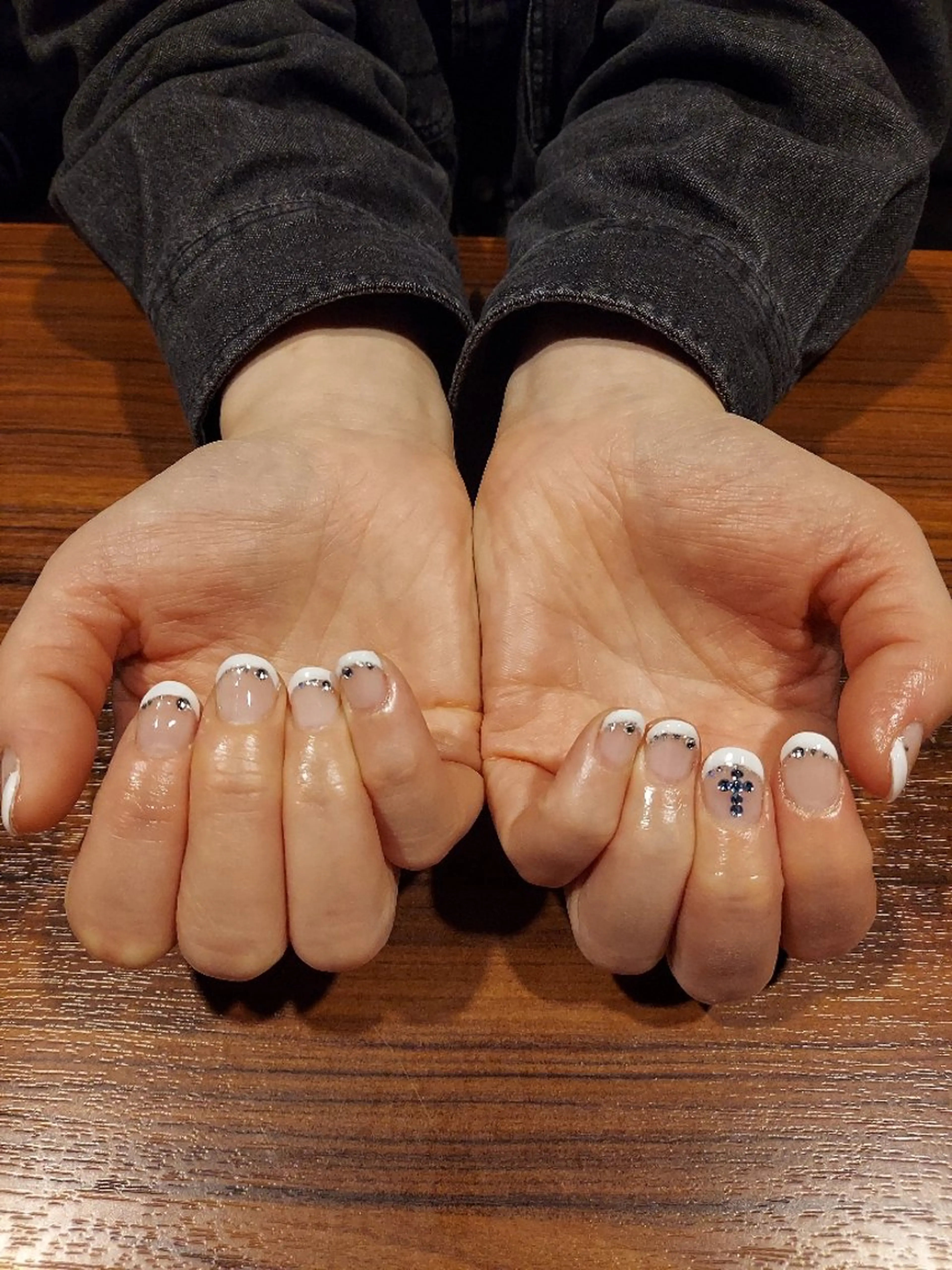 ネイル ブルー フレンチネイル ラメ(グリッター) シルバー シンプルネイル ell. Shokoのネイルデザイン