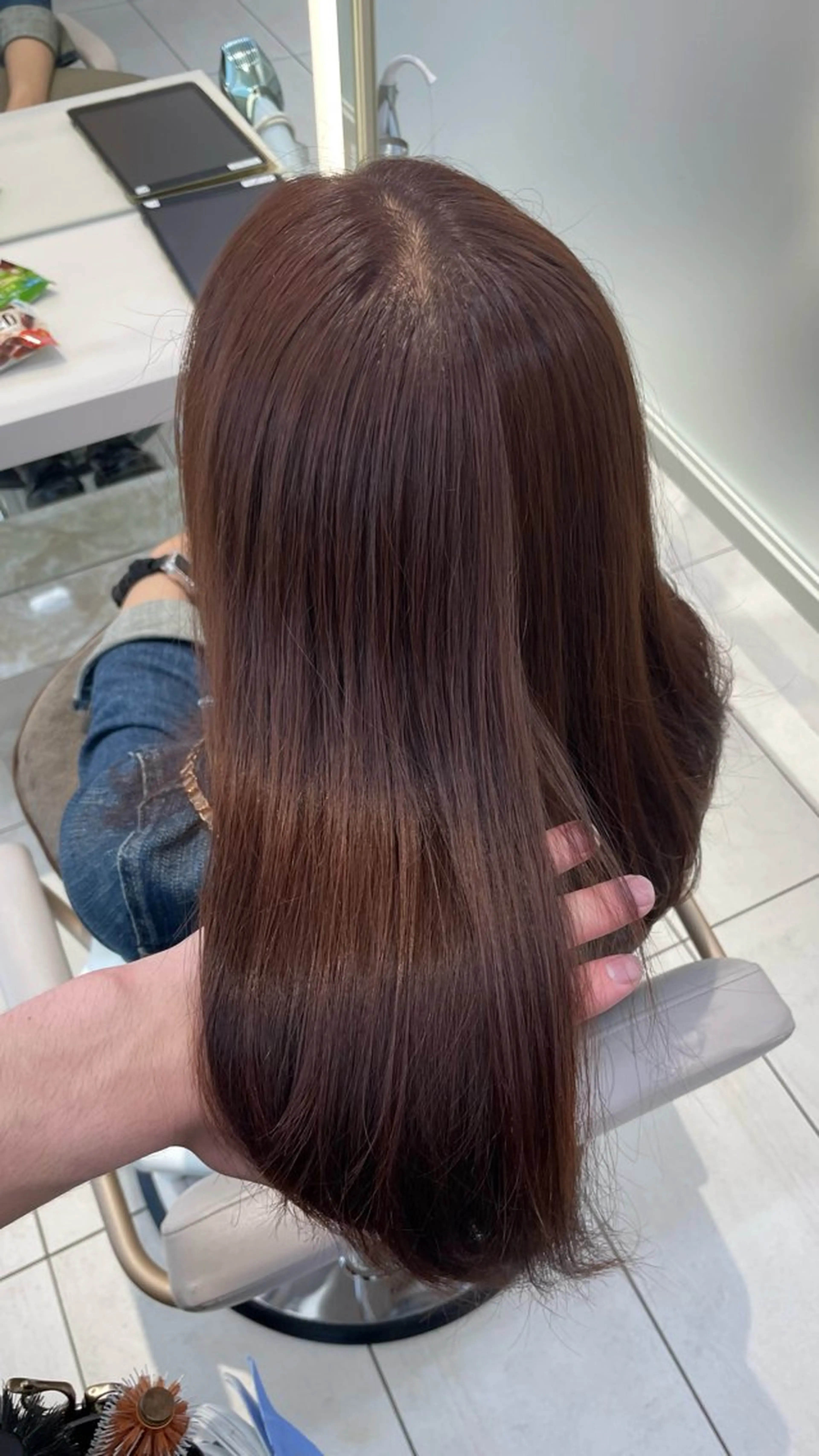 ミディアム チョコレートブラウン ヘアカラー トリートメント 小内 亮吾のヘアスタイル