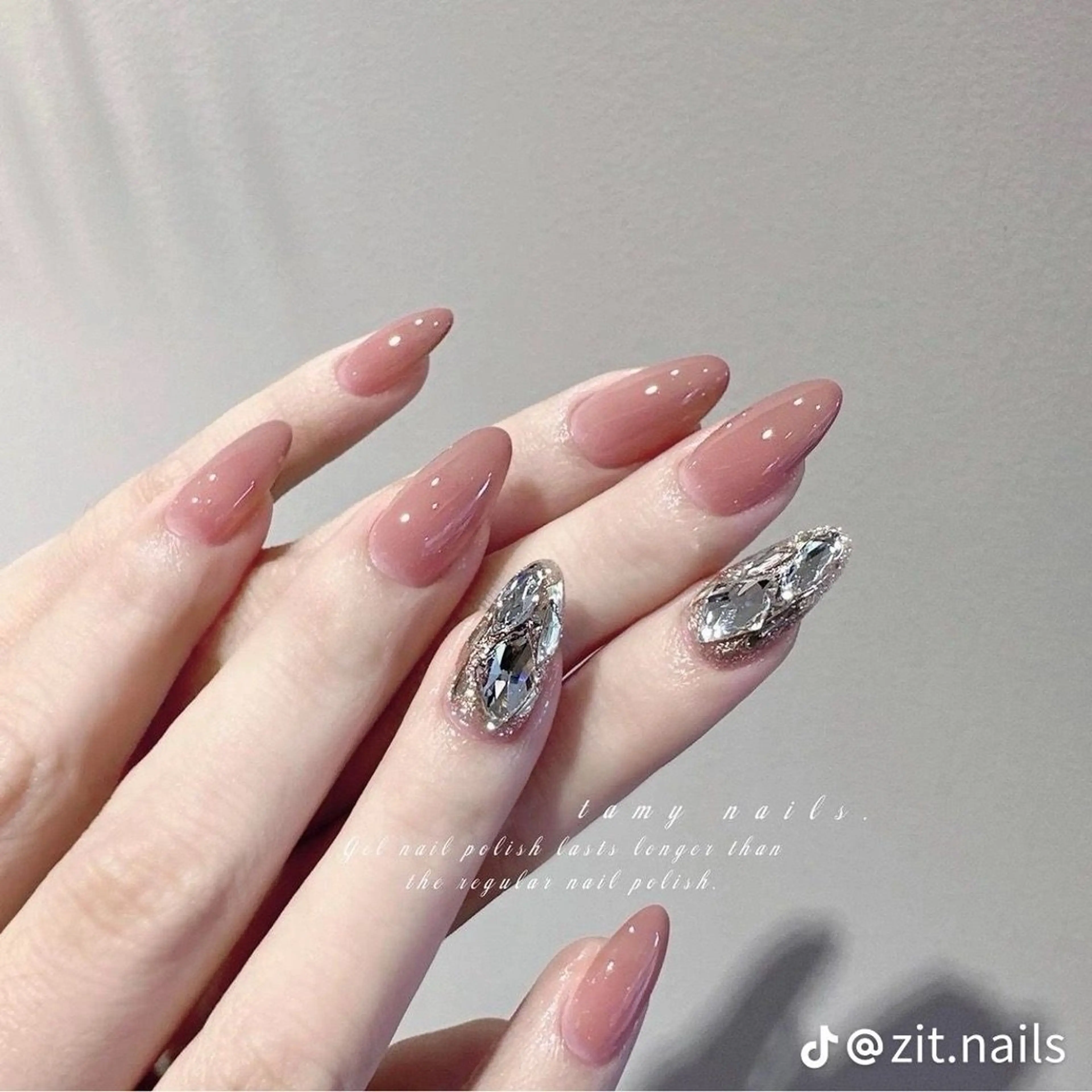 ワンカラー+2本埋め尽くしの写真