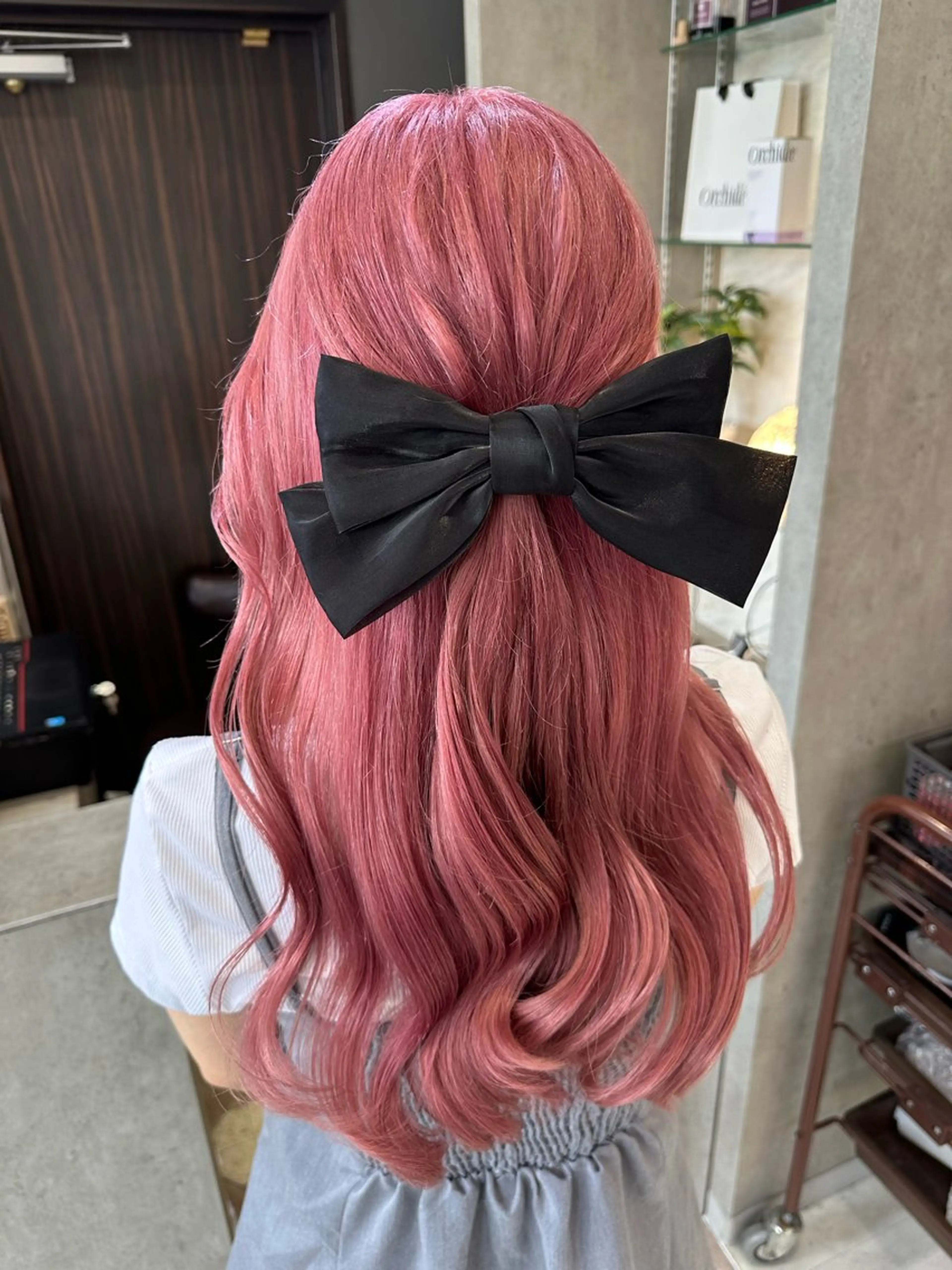 ロング カラー ベージュカラー ブリーチ ブラウンカラー 透明感カラー ピンクカラー ヘアカラー AYAKASA 暖色カラー/レイヤーのヘアスタイル