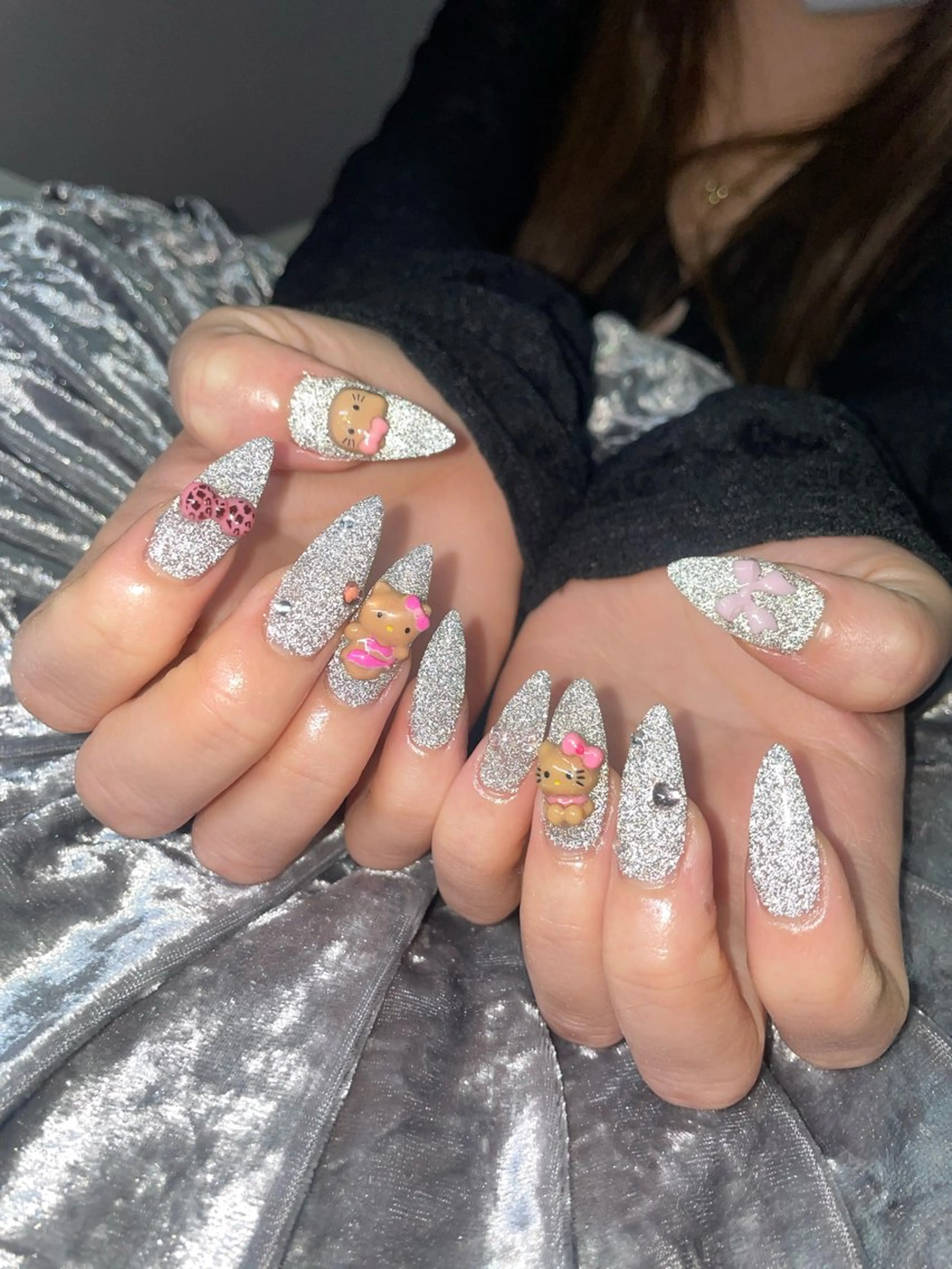 ネイル ハンドネイル Mumu眉毛,ネイル モデル募集中🪄のネイルデザイン