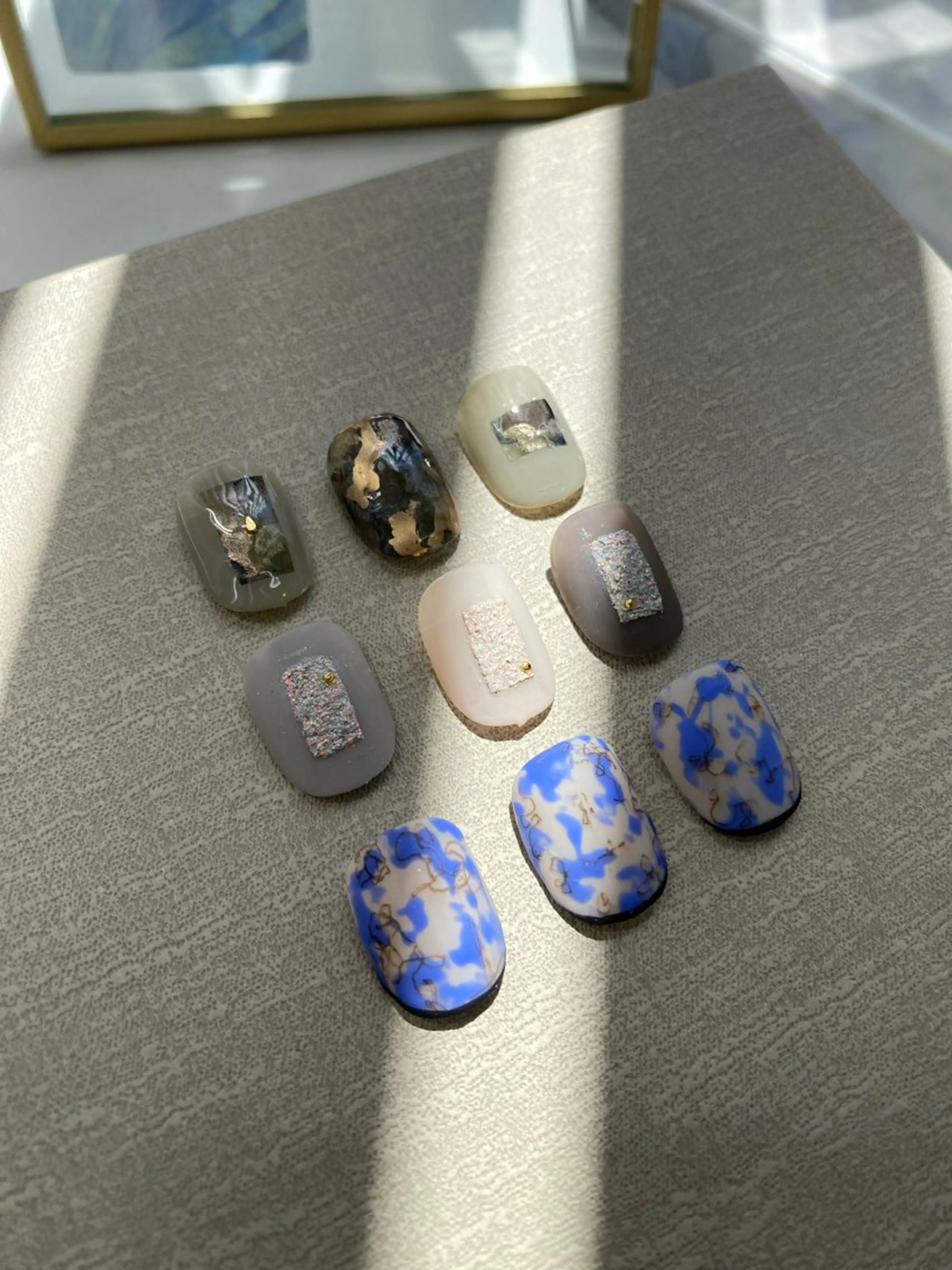 ネイル マグネットネイル ニュアンスネイル リボン シンプルネイル 春ネイル ハンドネイル 草加ニュアンスネイル 🌚hersのネイルデザイン