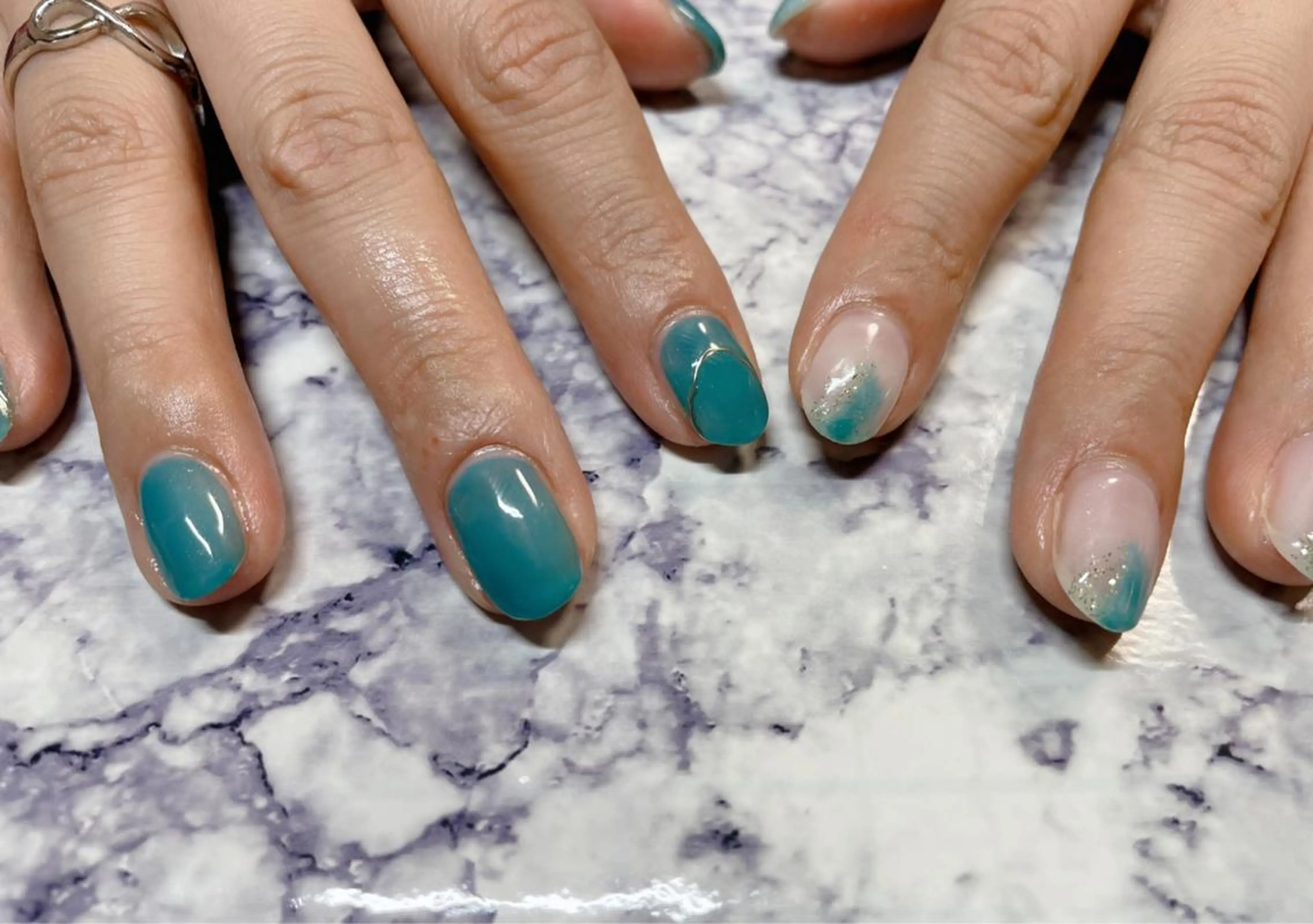 ミディアム ハンドネイル 島村 真由紀のネイルデザイン