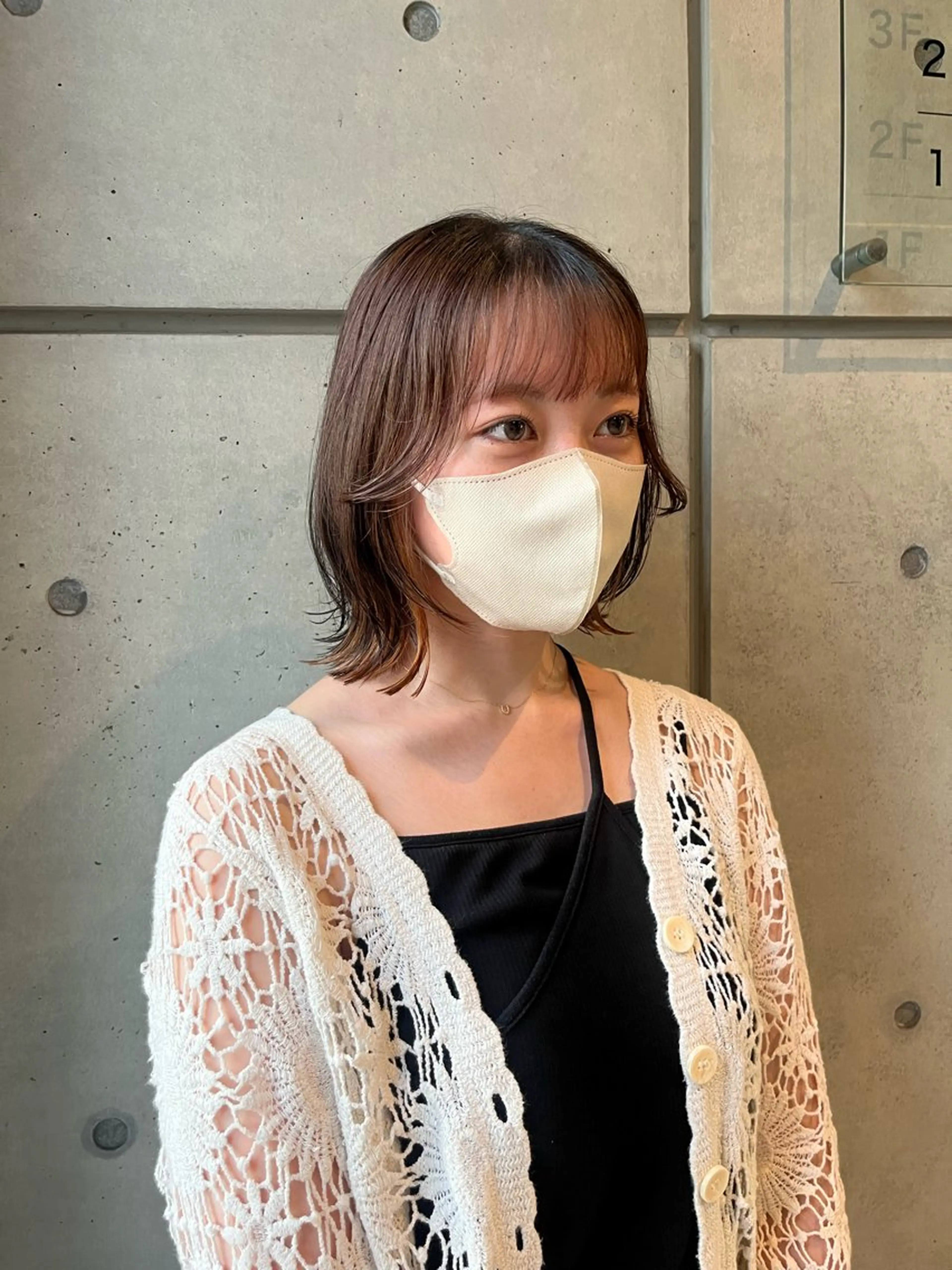 ミディアム ボブ くびれヘア 透明感カラー人気 ナンバーワンMIYUのヘアスタイル